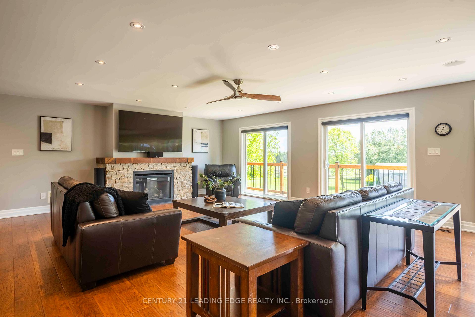 Photo 13 of 835 Brawley Road W, Whitby, Rural Whitby — HOMEH