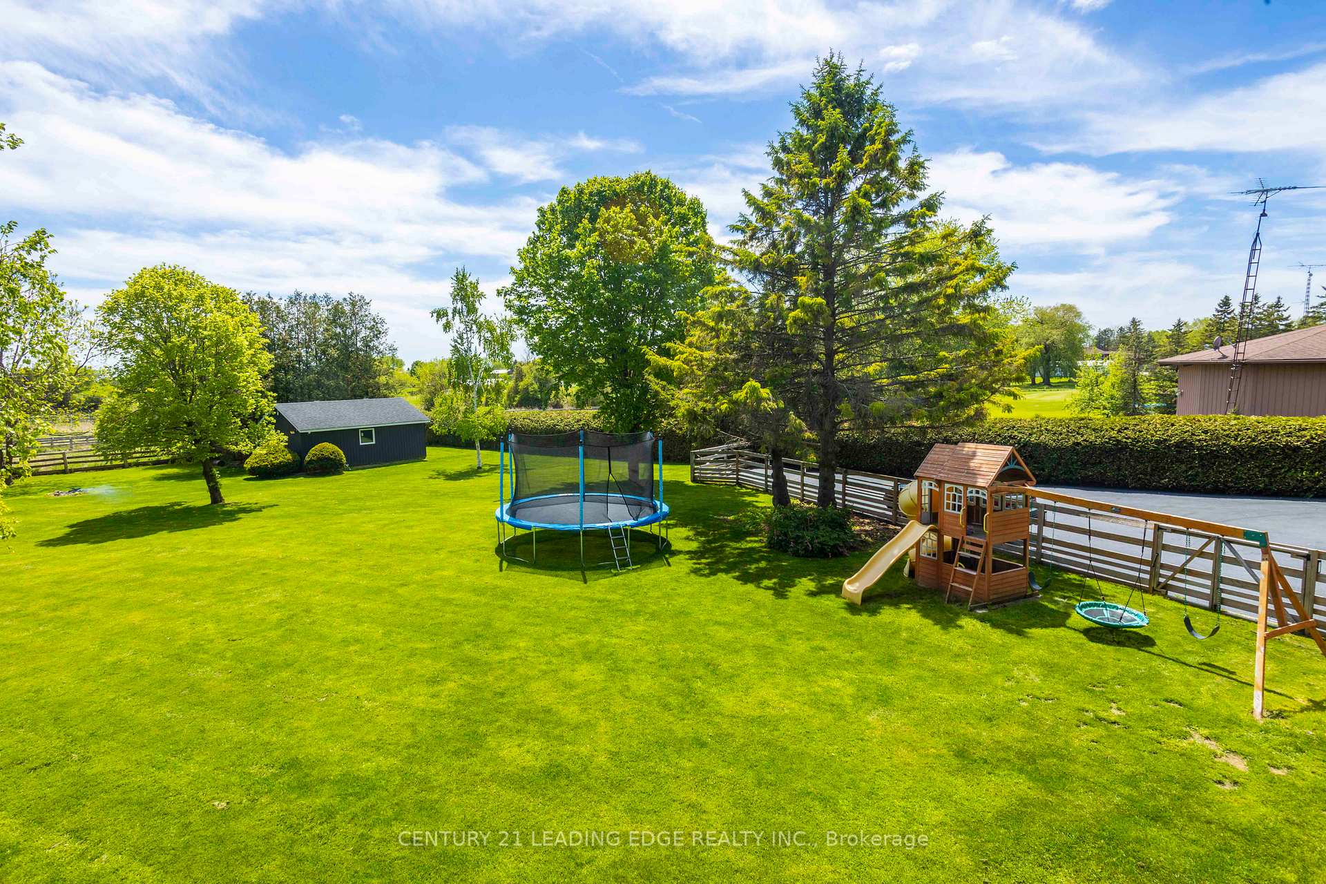 Photo 32 of 835 Brawley Road W, Whitby, Rural Whitby — HOMEH