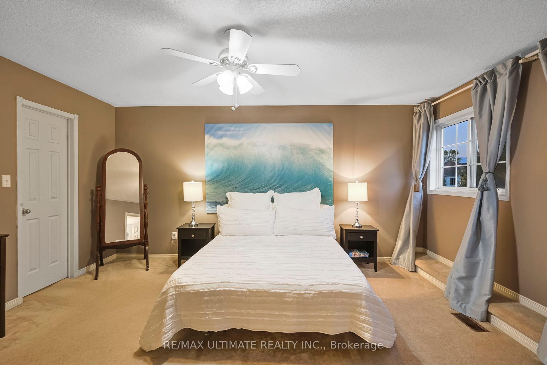 Photo 4 of 55 Breakwater Drive, Whitby, Port Whitby — HOMEH