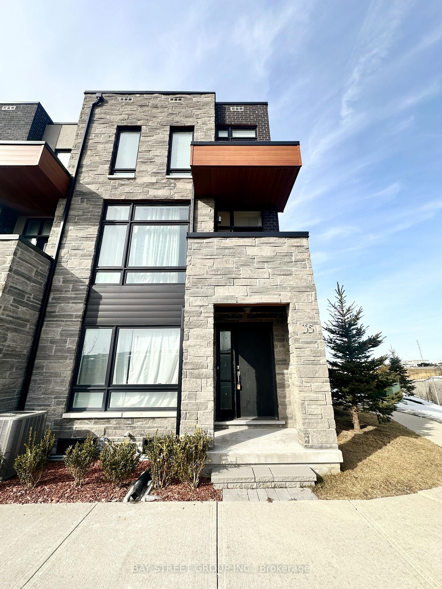 Front of 35 Carpaccio Avenue