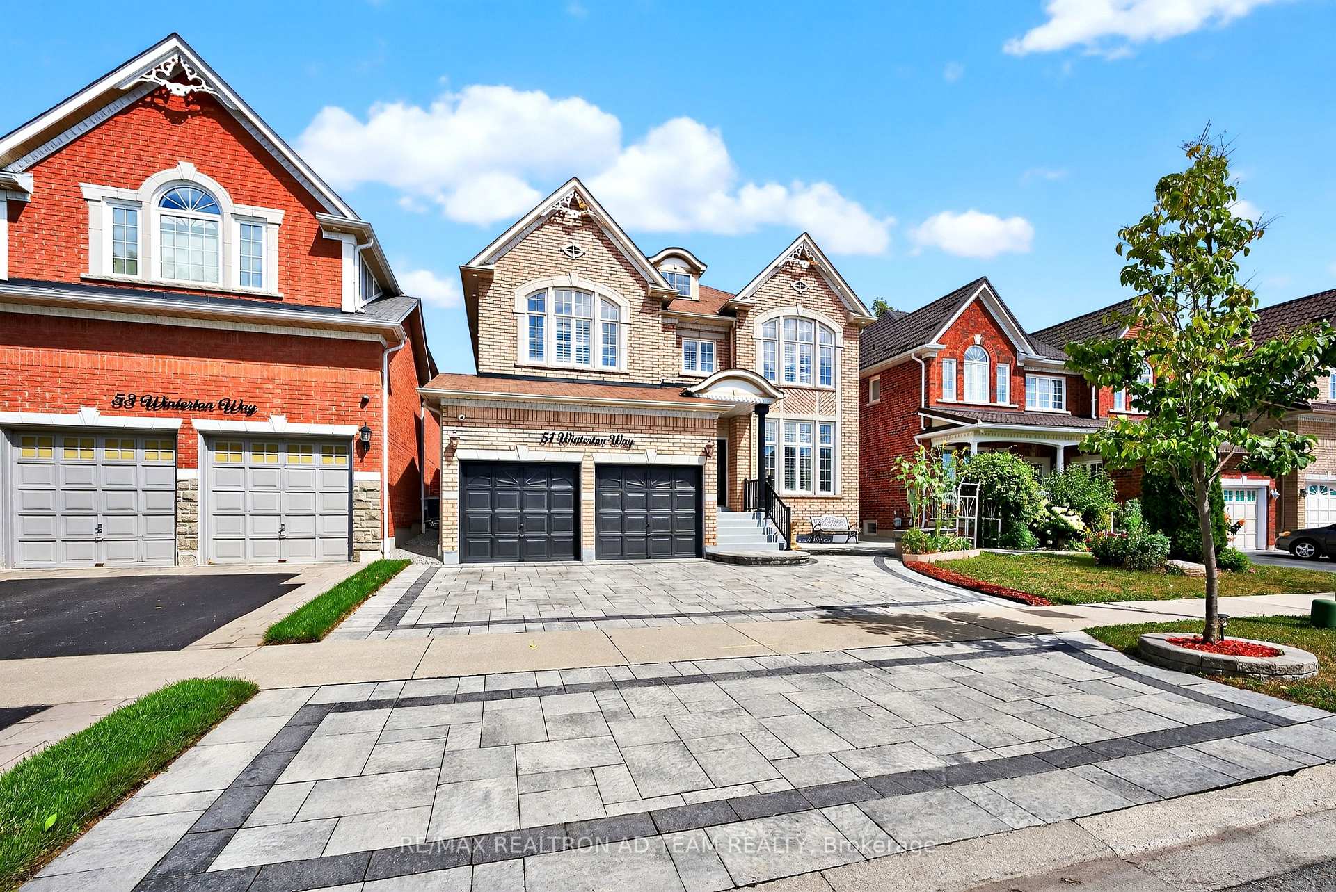 Photo 3 of 51 Winterton Way, Ajax, Northwest Ajax — HOMEH