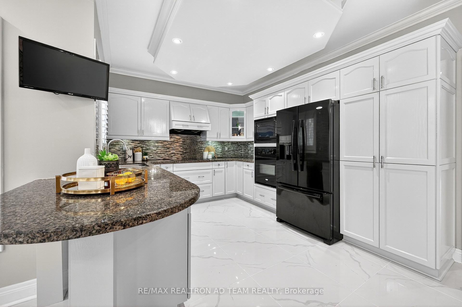 Photo 9 of 51 Winterton Way, Ajax, Northwest Ajax — HOMEH