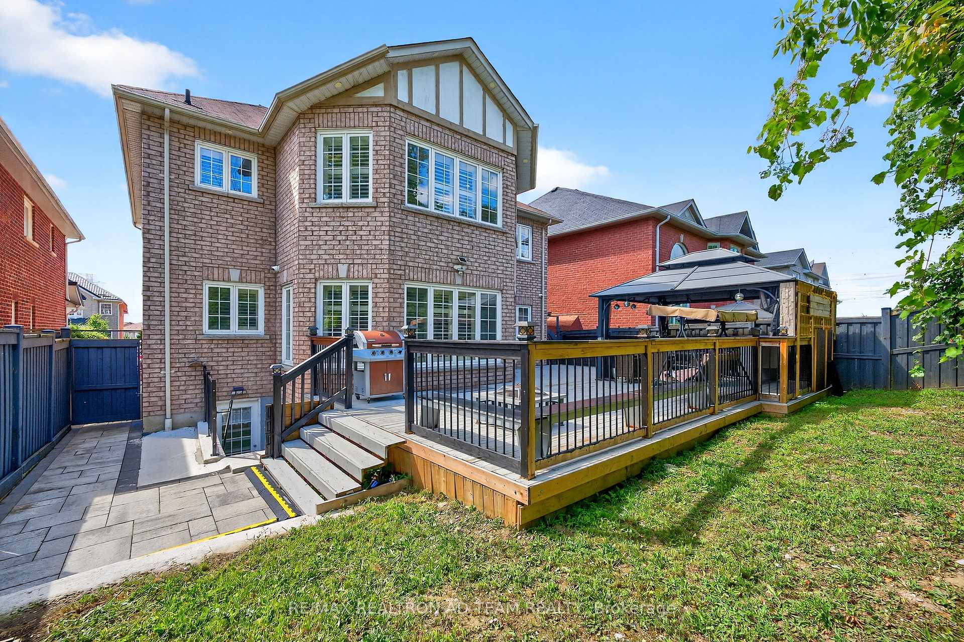 Photo 38 of 51 Winterton Way, Ajax, Northwest Ajax — HOMEH