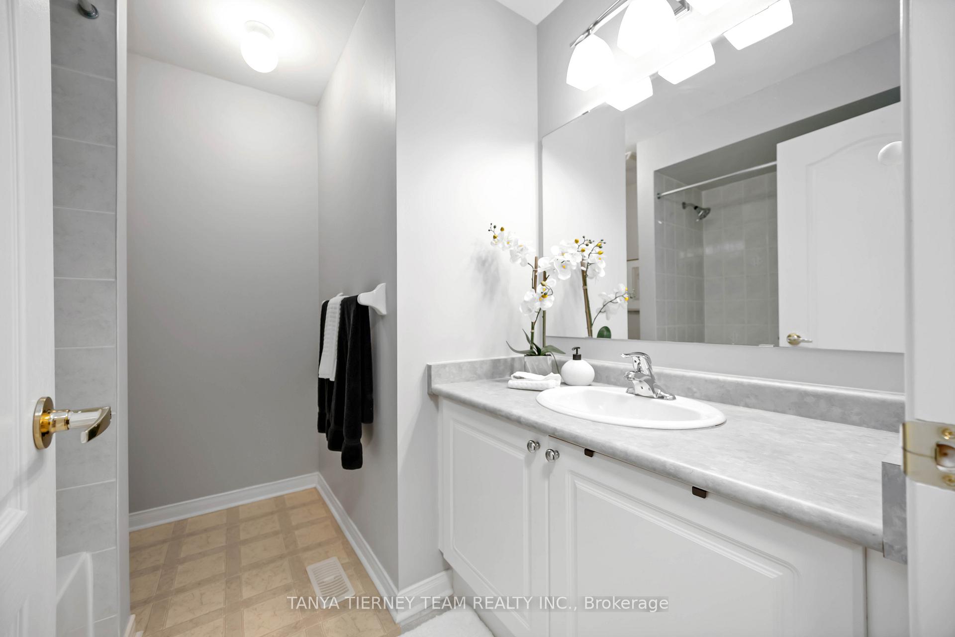 Photo 82 of 76 Northgrove Crescent, Whitby, Brooklin — HOMEH