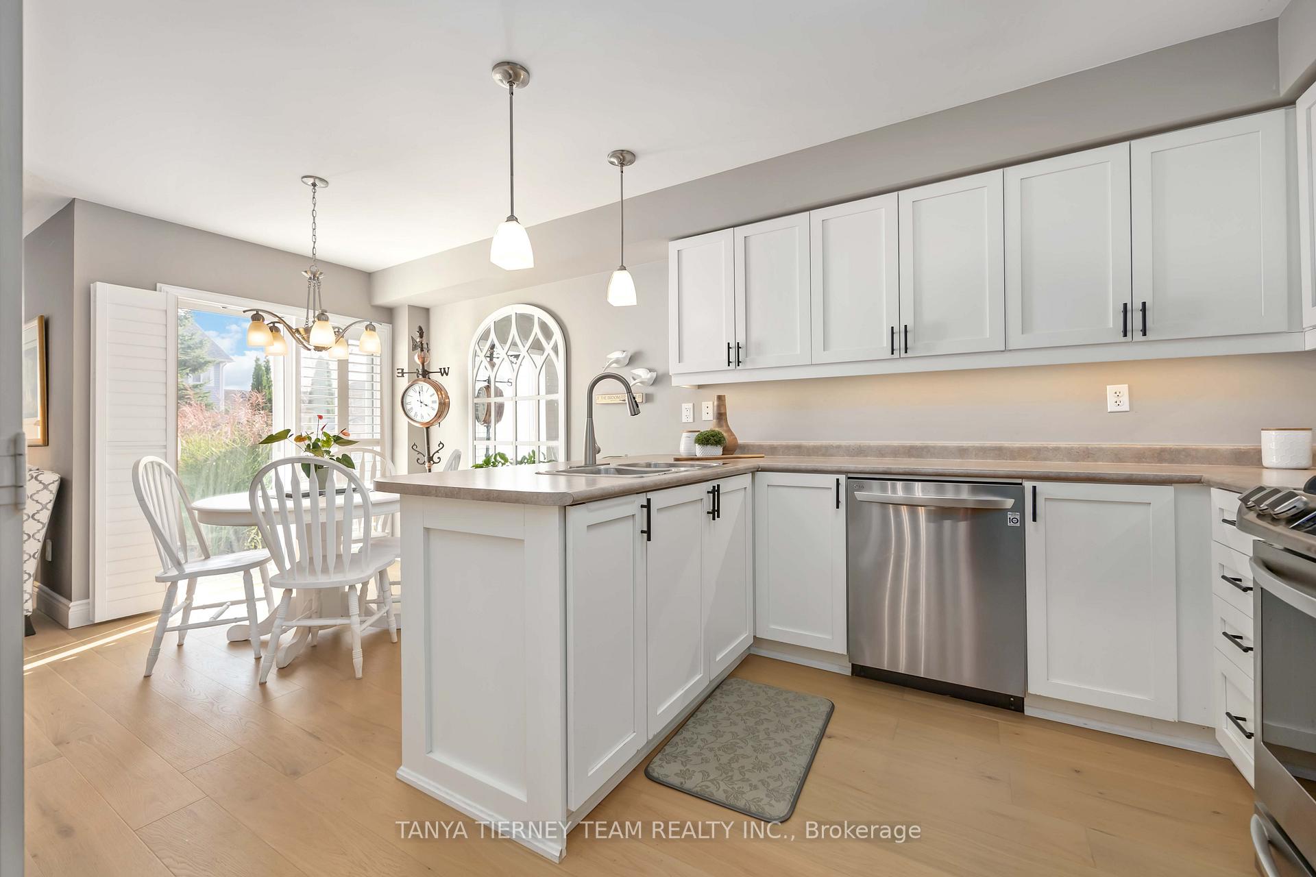 Photo 16 of 76 Northgrove Crescent, Whitby, Brooklin — HOMEH