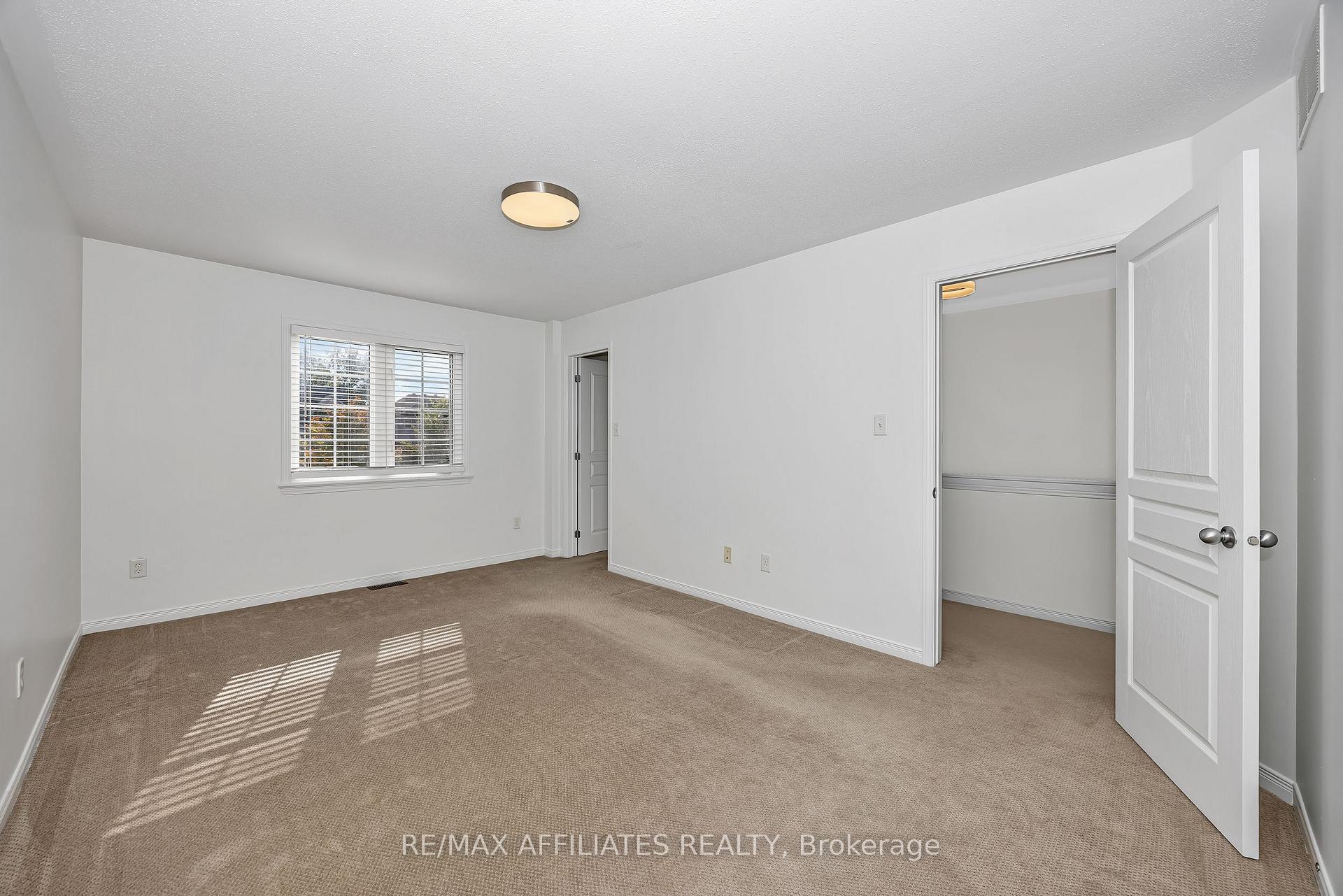 Photo 17 of 17 Kirkstone Private, Ottawa, Barrhaven - Stonebridge — HOMEH