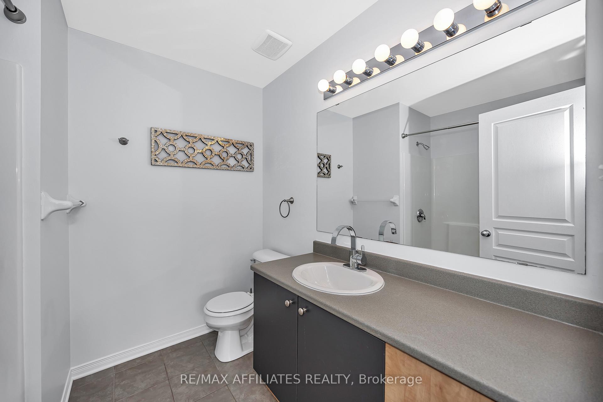 Photo 20 of 17 Kirkstone Private, Ottawa, Barrhaven - Stonebridge — HOMEH