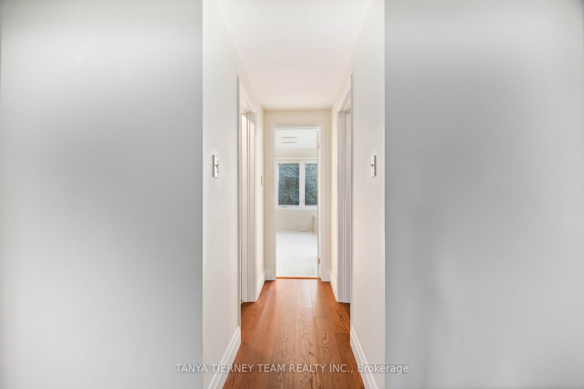 Photo 28 of 6 Lyndhurst Crescent, Whitby, Williamsburg — HOMEH