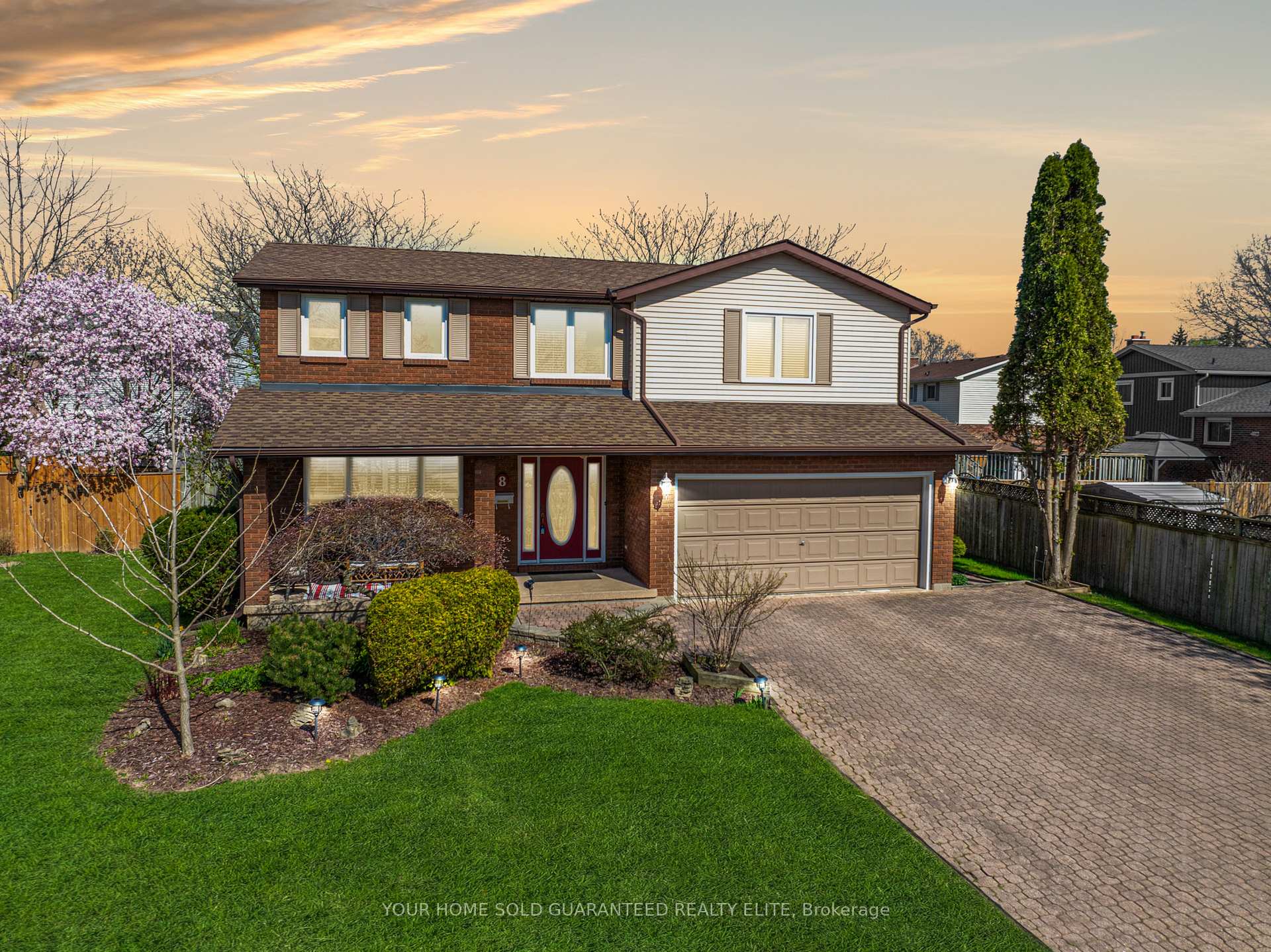 Photo 1 of 8 Coupland Court, Welland, N. Welland — HOMEH