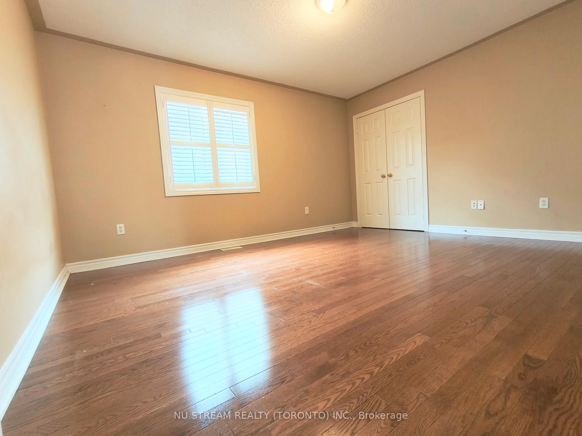Photo 14 of 279 Twin Hills Crescent, Vaughan, Vellore Village — HOMEH