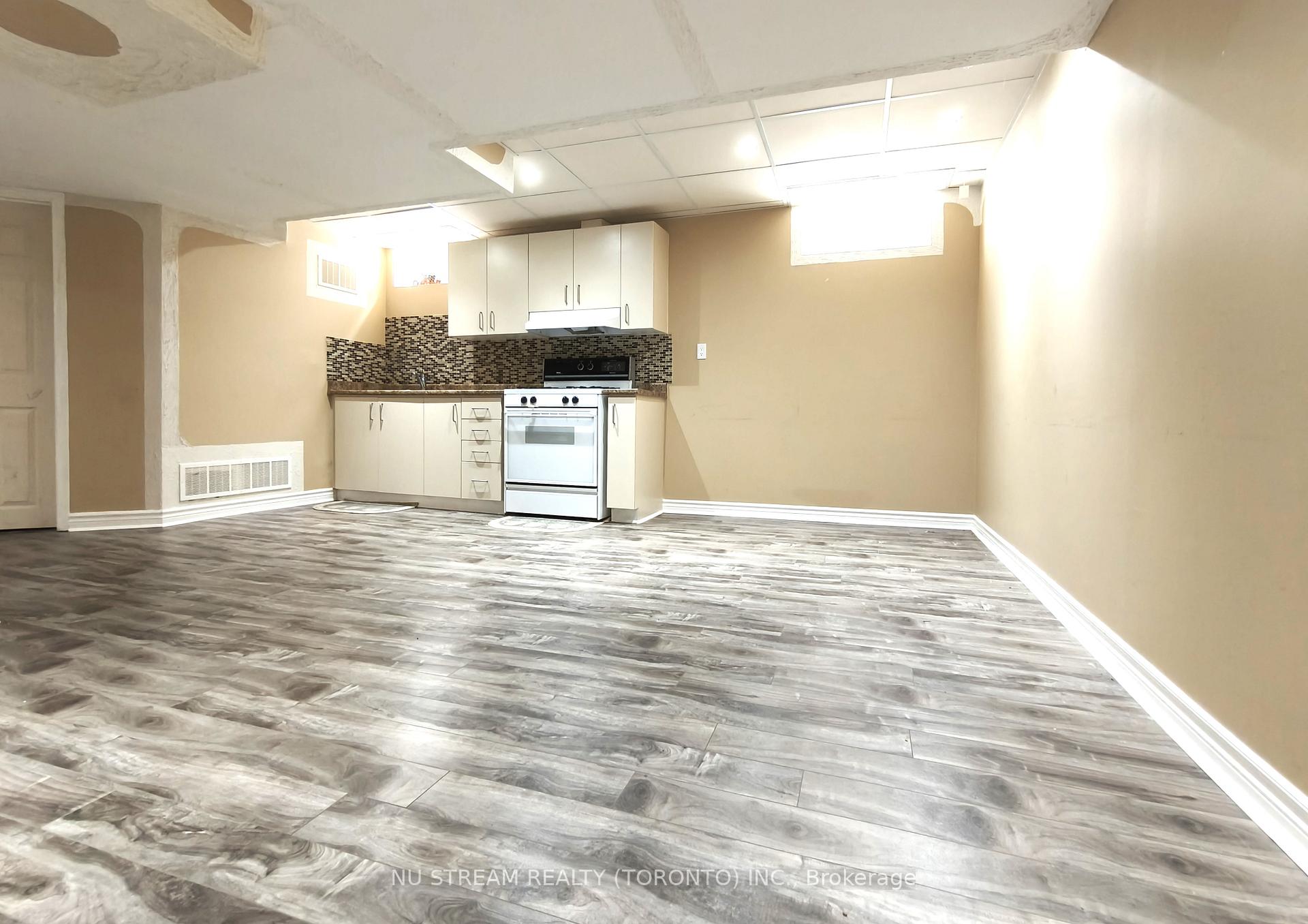 Photo 19 of 279 Twin Hills Crescent, Vaughan, Vellore Village — HOMEH