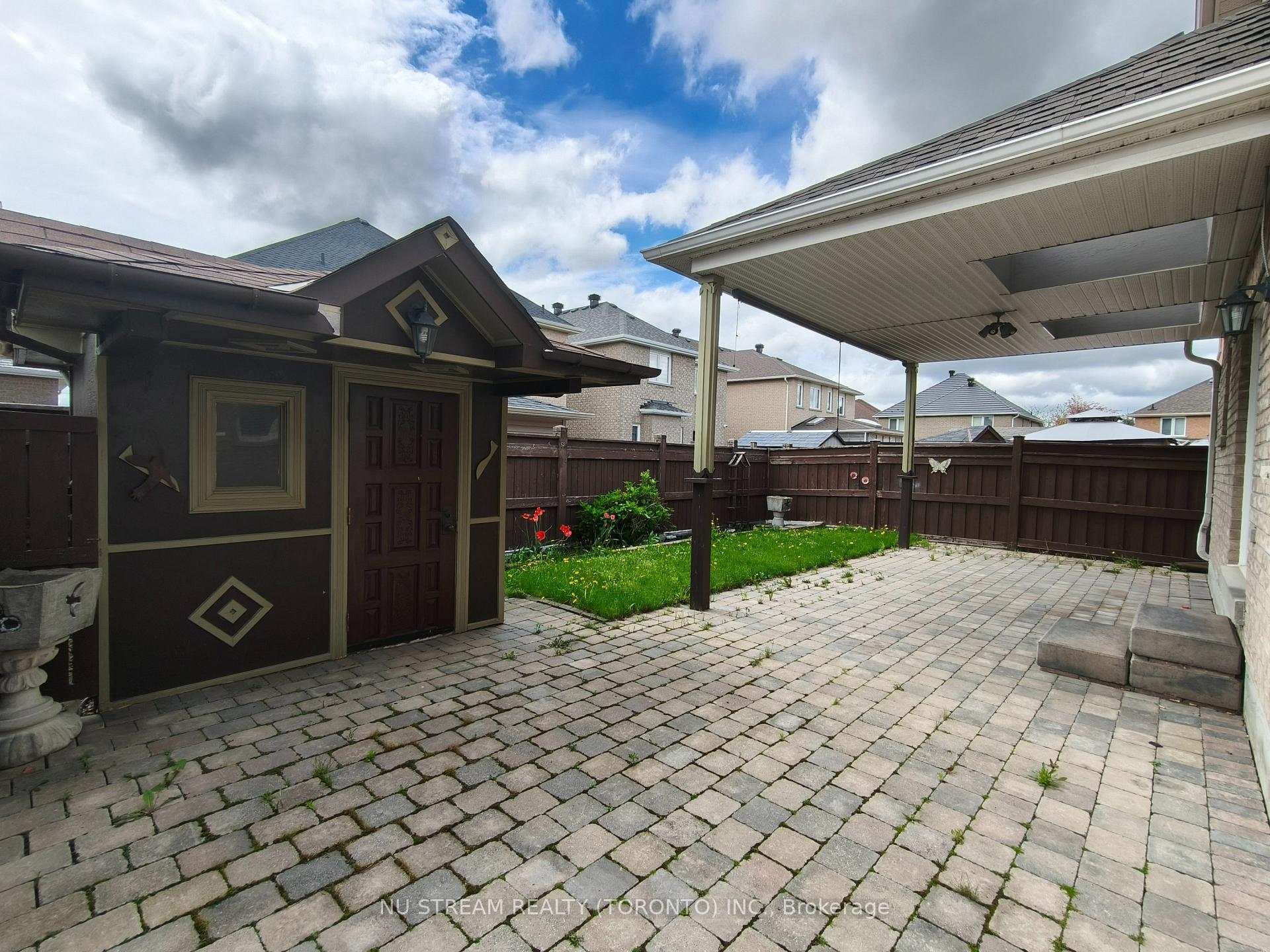 Photo 23 of 279 Twin Hills Crescent, Vaughan, Vellore Village — HOMEH