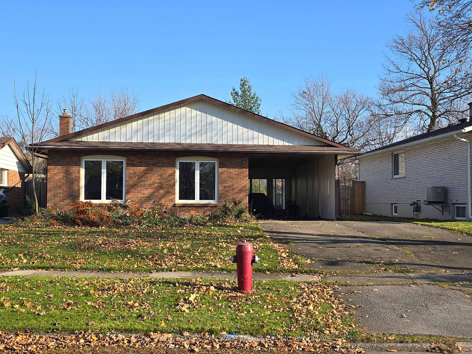 Photo 1 of 124 Royal Oak Drive N, Welland, N. Welland — HOMEH