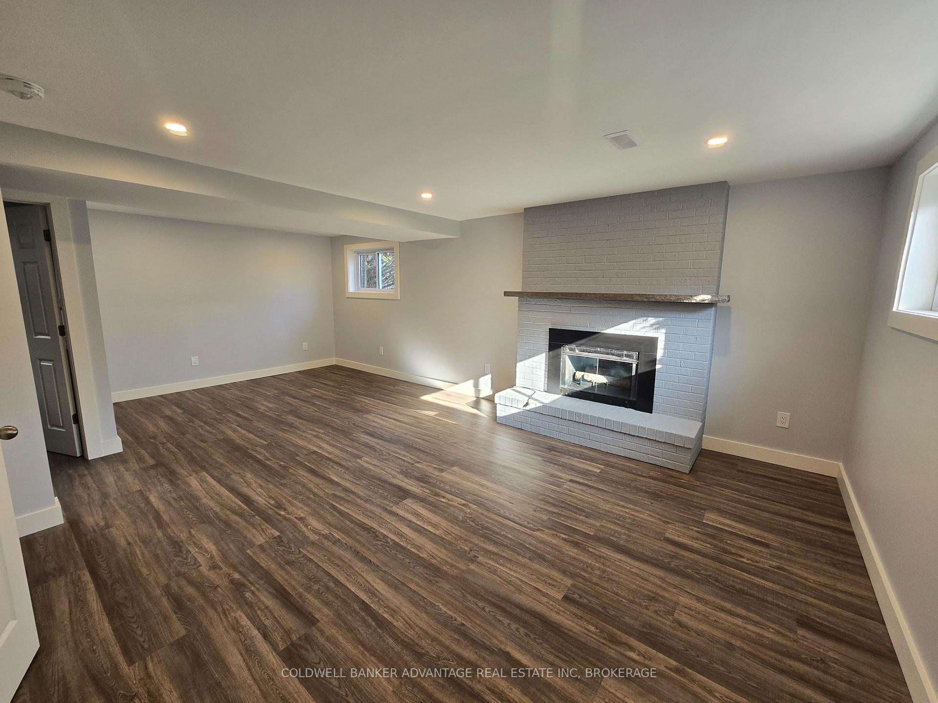Photo 11 of 124 Royal Oak Drive N, Welland, N. Welland — HOMEH