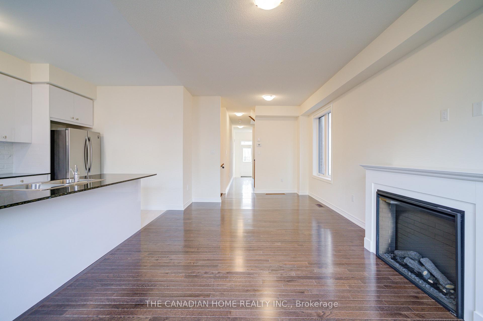 Photo 14 of 10 Conarty Crescent, Whitby, Williamsburg — HOMEH