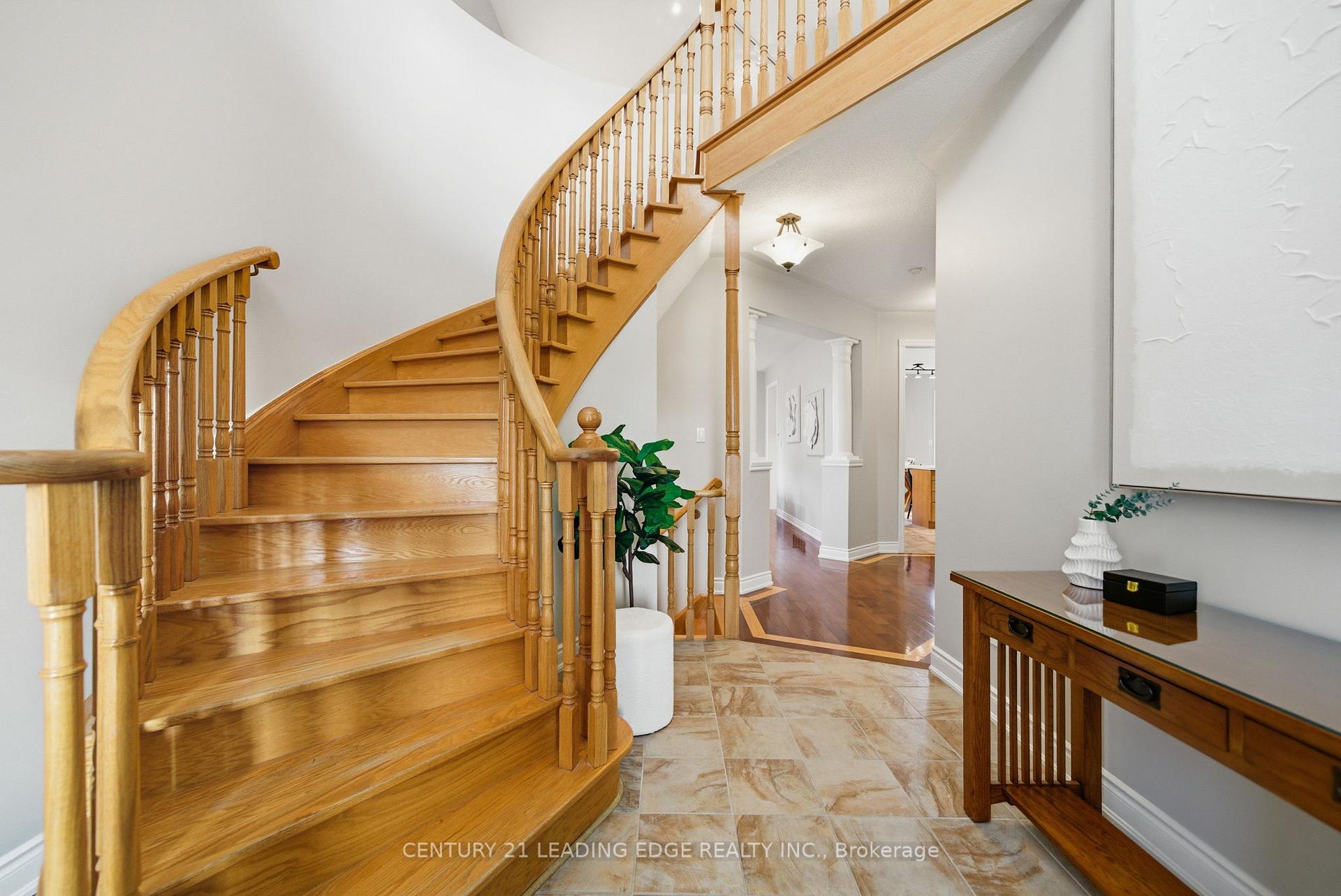 Photo 7 of 43 Seclusion Court, Whitby, Port Whitby — HOMEH