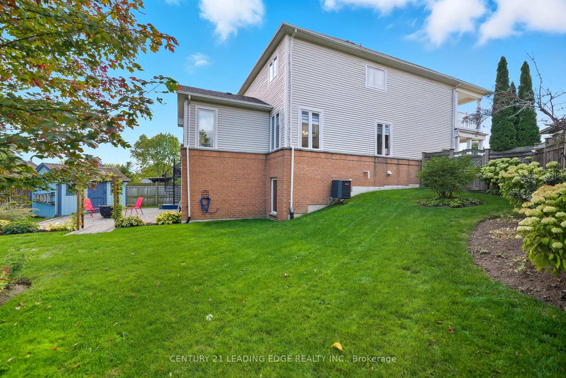 Photo 39 of 43 Seclusion Court, Whitby, Port Whitby — HOMEH
