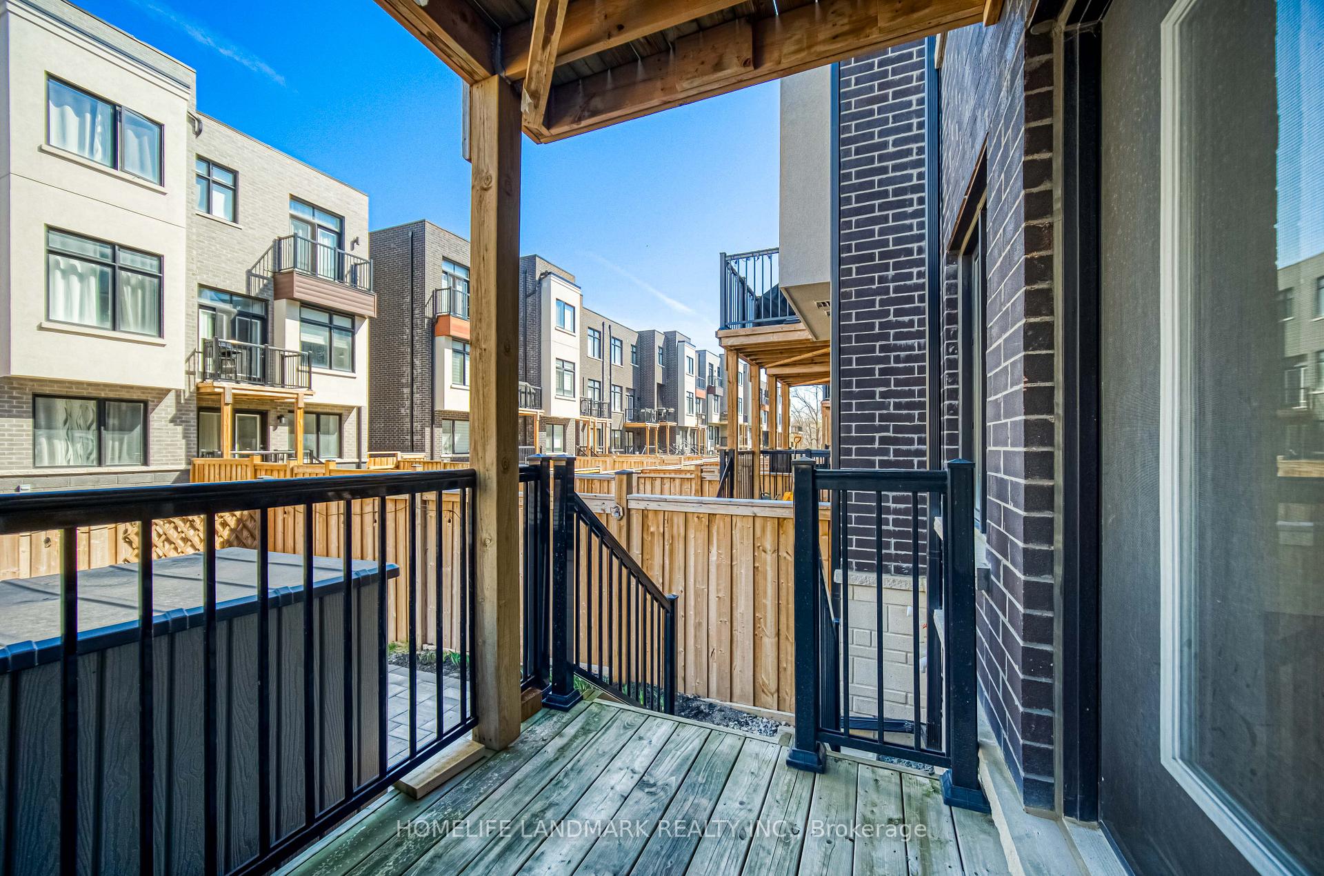 Photo 38 of 18 Golden Trail, Vaughan, Patterson — HOMEH