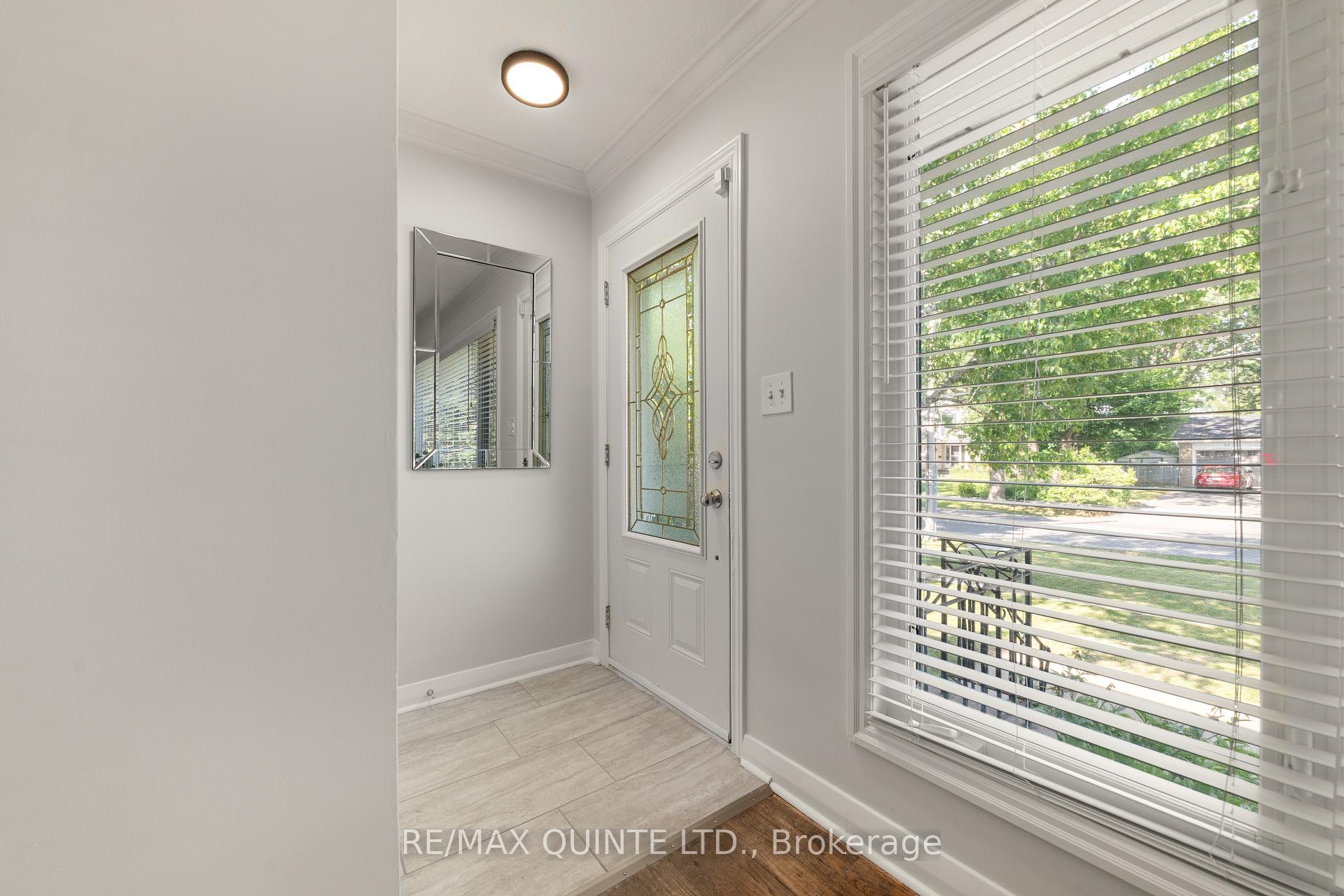 Photo 4 of 20 Strathcona Drive, Belleville — HOMEH