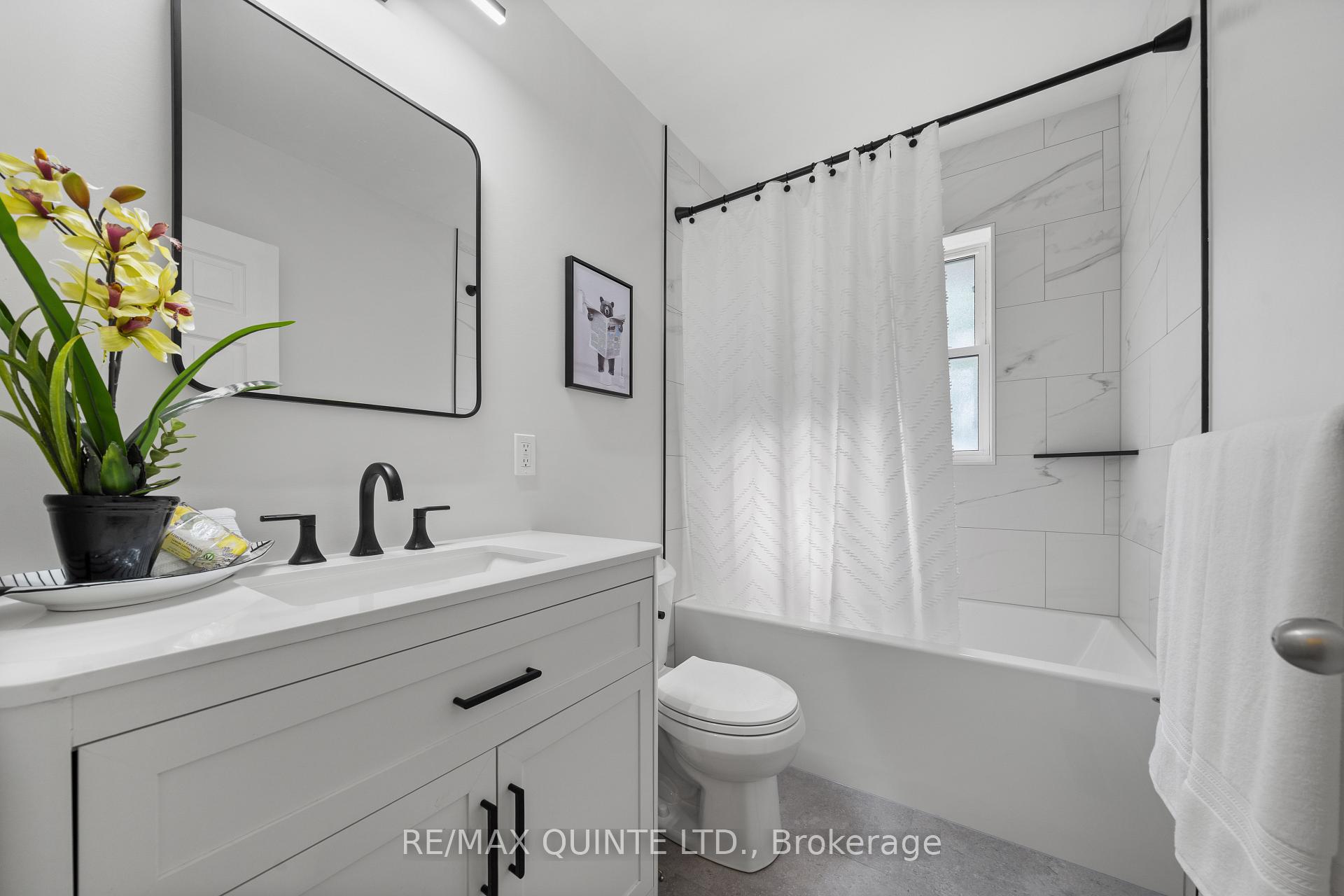 Photo 15 of 20 Strathcona Drive, Belleville — HOMEH