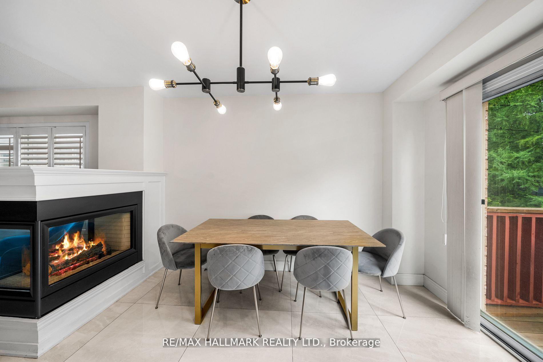Photo 6 of 11 Alberta Drive, Vaughan, Concord — HOMEH