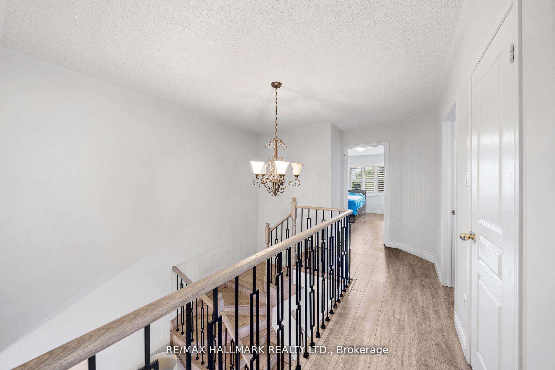 Photo 20 of 11 Alberta Drive, Vaughan, Concord — HOMEH