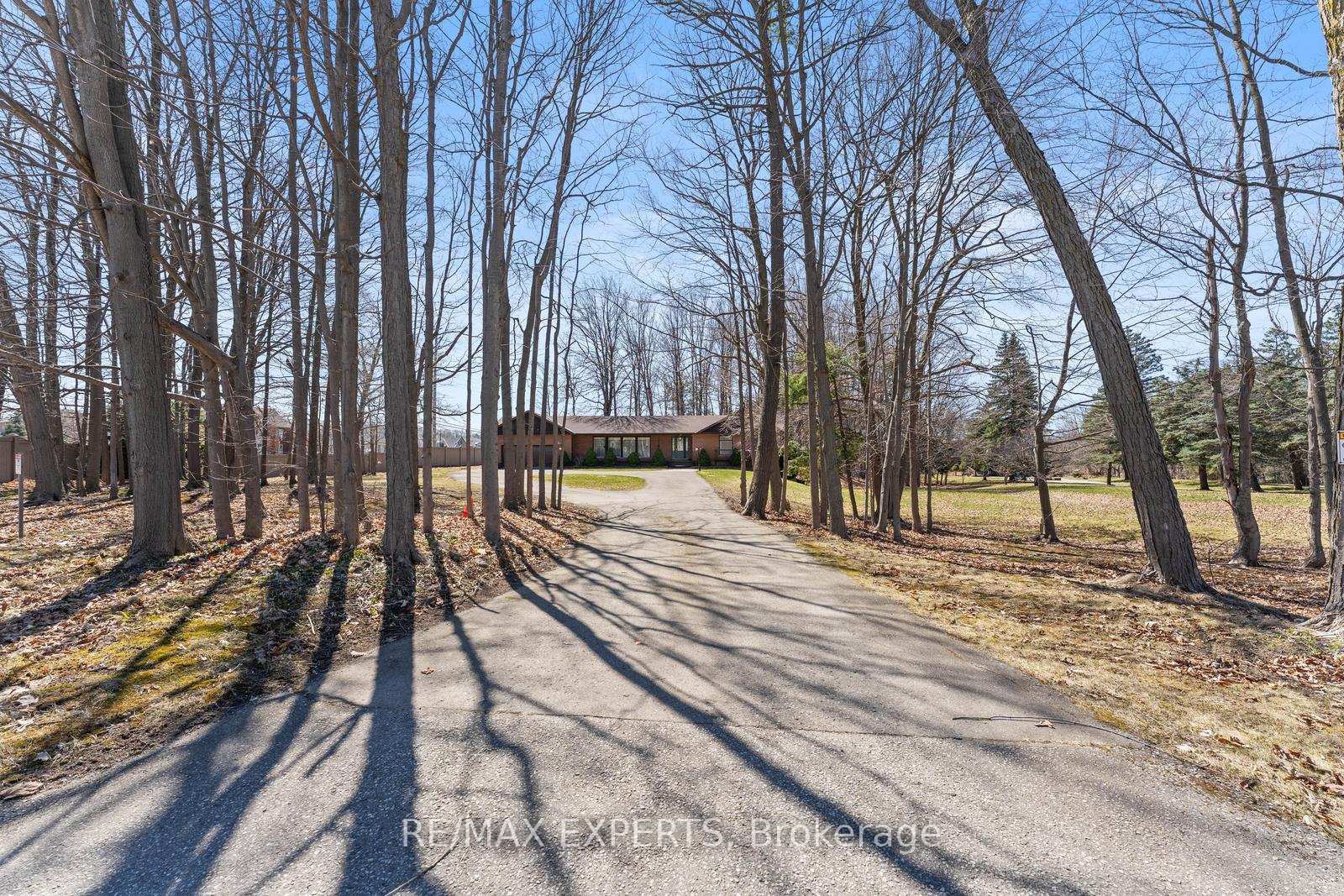 Photo 6 of 16 Millwood Parkway, Vaughan, Vellore Village — HOMEH