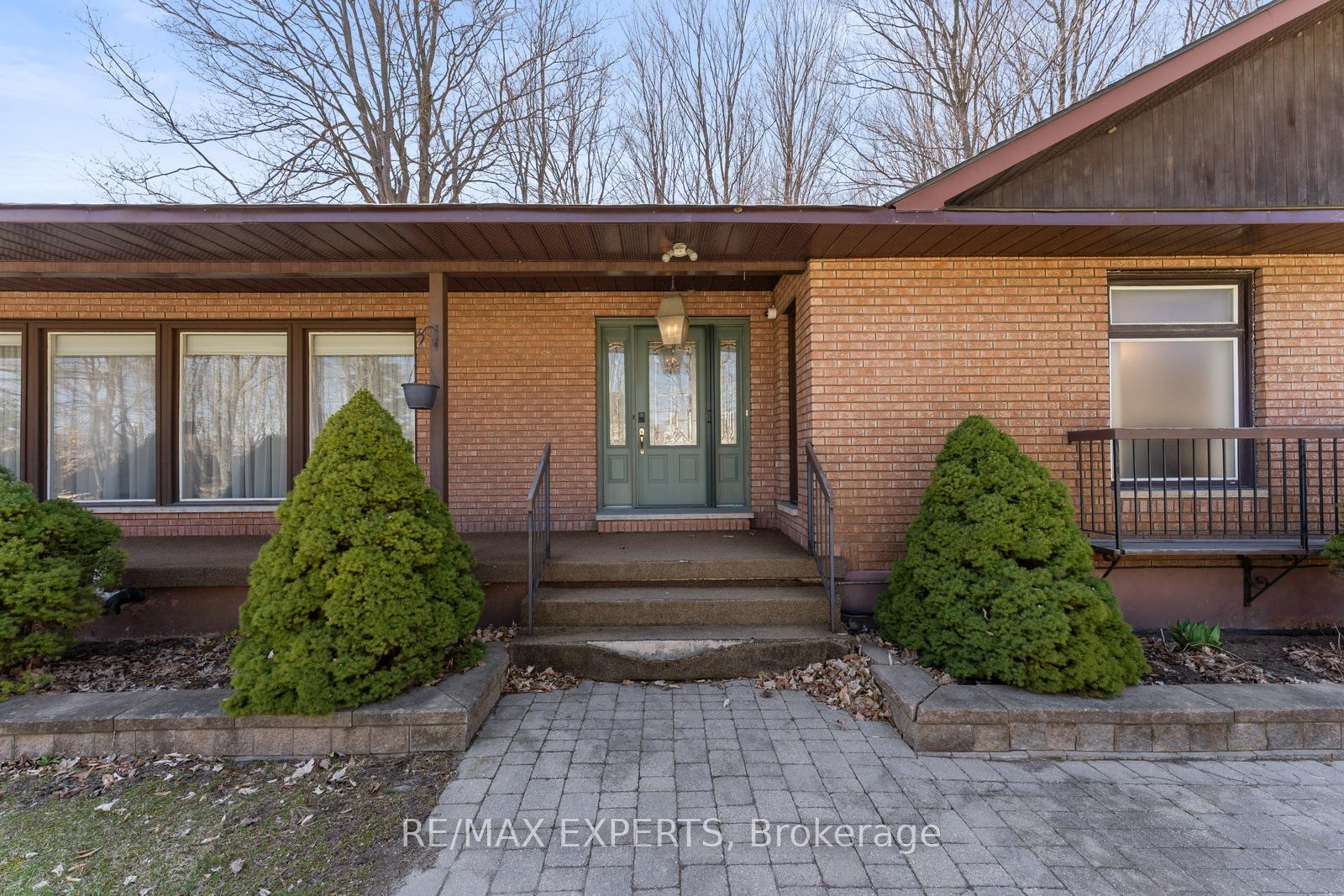 Photo 8 of 16 Millwood Parkway, Vaughan, Vellore Village — HOMEH