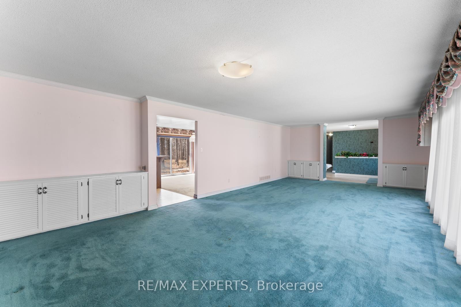 Photo 12 of 16 Millwood Parkway, Vaughan, Vellore Village — HOMEH