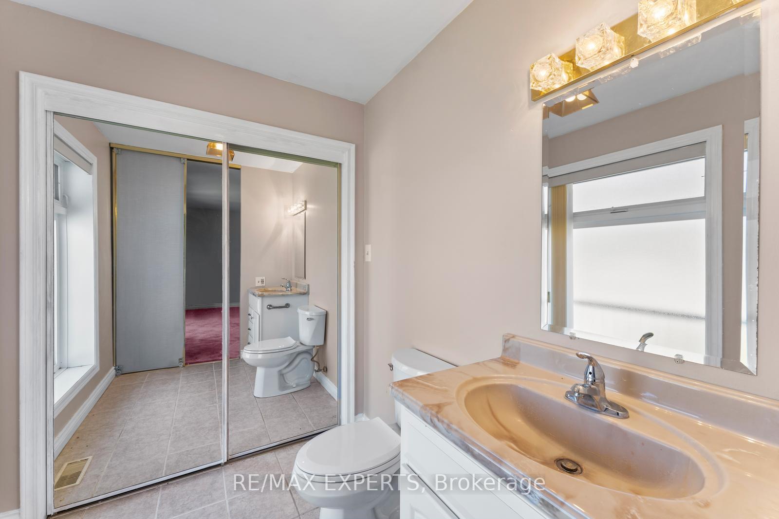 Photo 26 of 16 Millwood Parkway, Vaughan, Vellore Village — HOMEH