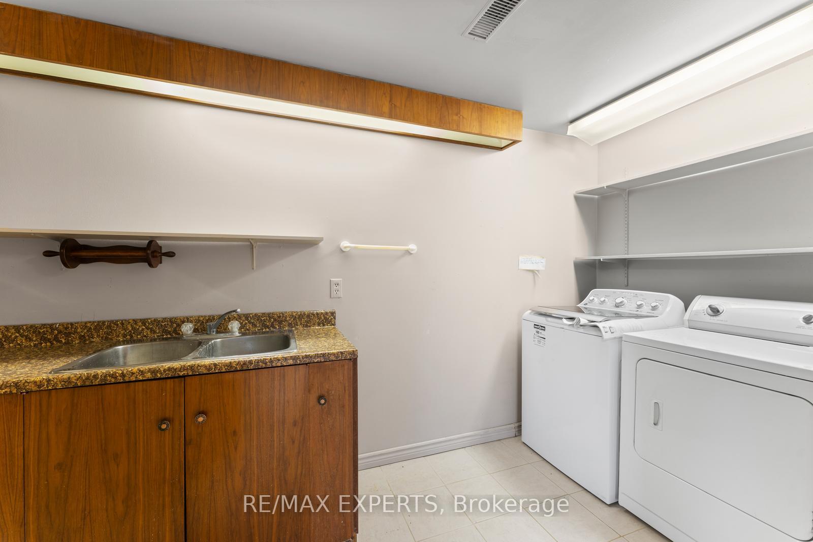 Photo 35 of 16 Millwood Parkway, Vaughan, Vellore Village — HOMEH