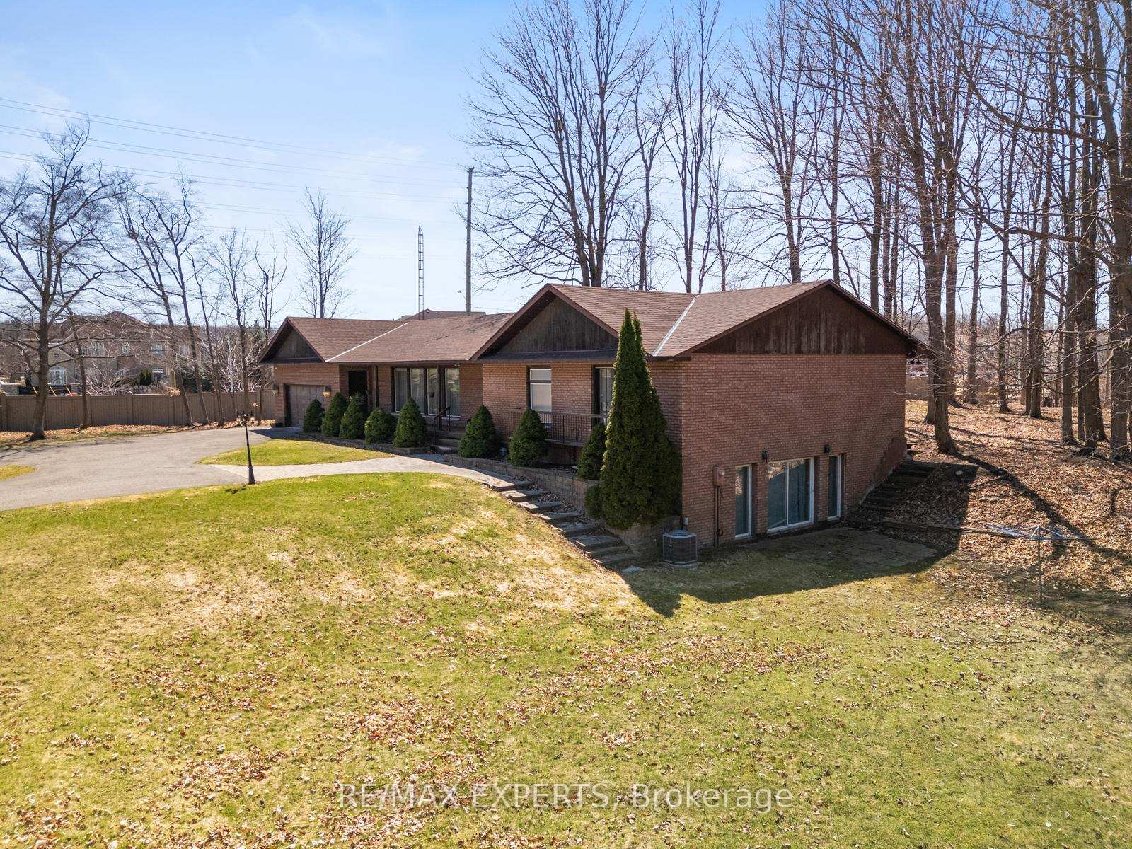 Photo 38 of 16 Millwood Parkway, Vaughan, Vellore Village — HOMEH