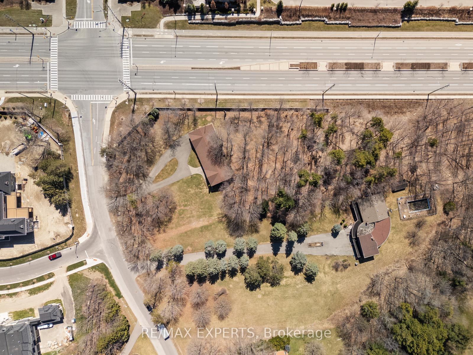 Photo 39 of 16 Millwood Parkway, Vaughan, Vellore Village — HOMEH