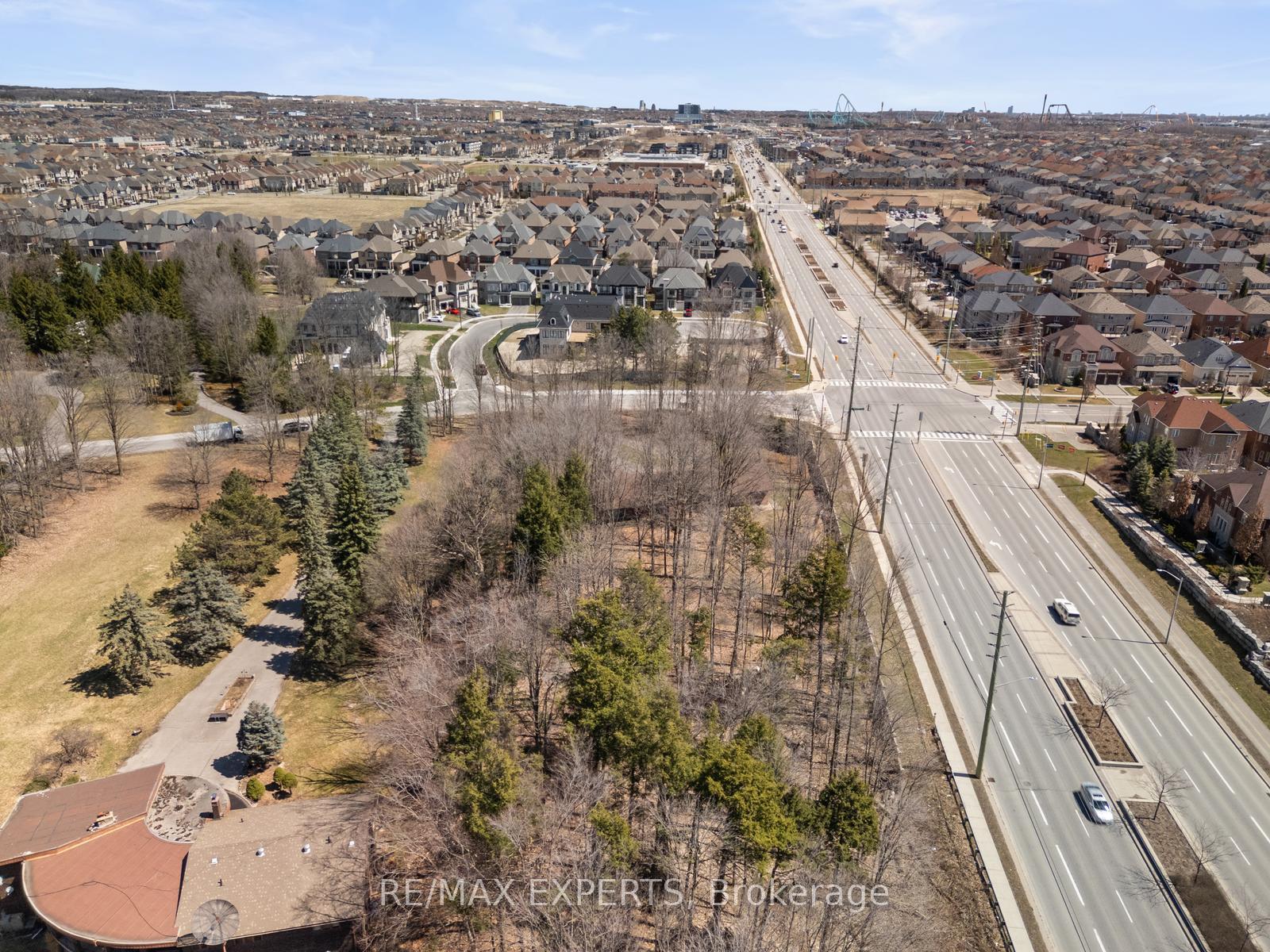 Photo 41 of 16 Millwood Parkway, Vaughan, Vellore Village — HOMEH