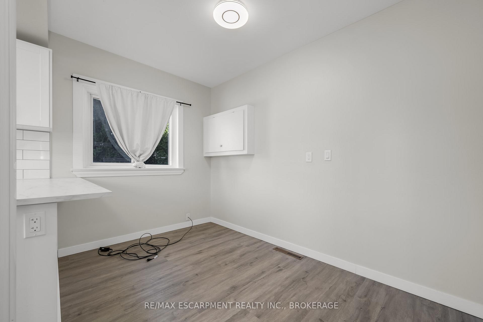 Photo 17 of 46 Commercial Street, Welland, Lincoln/Crowland — HOMEH