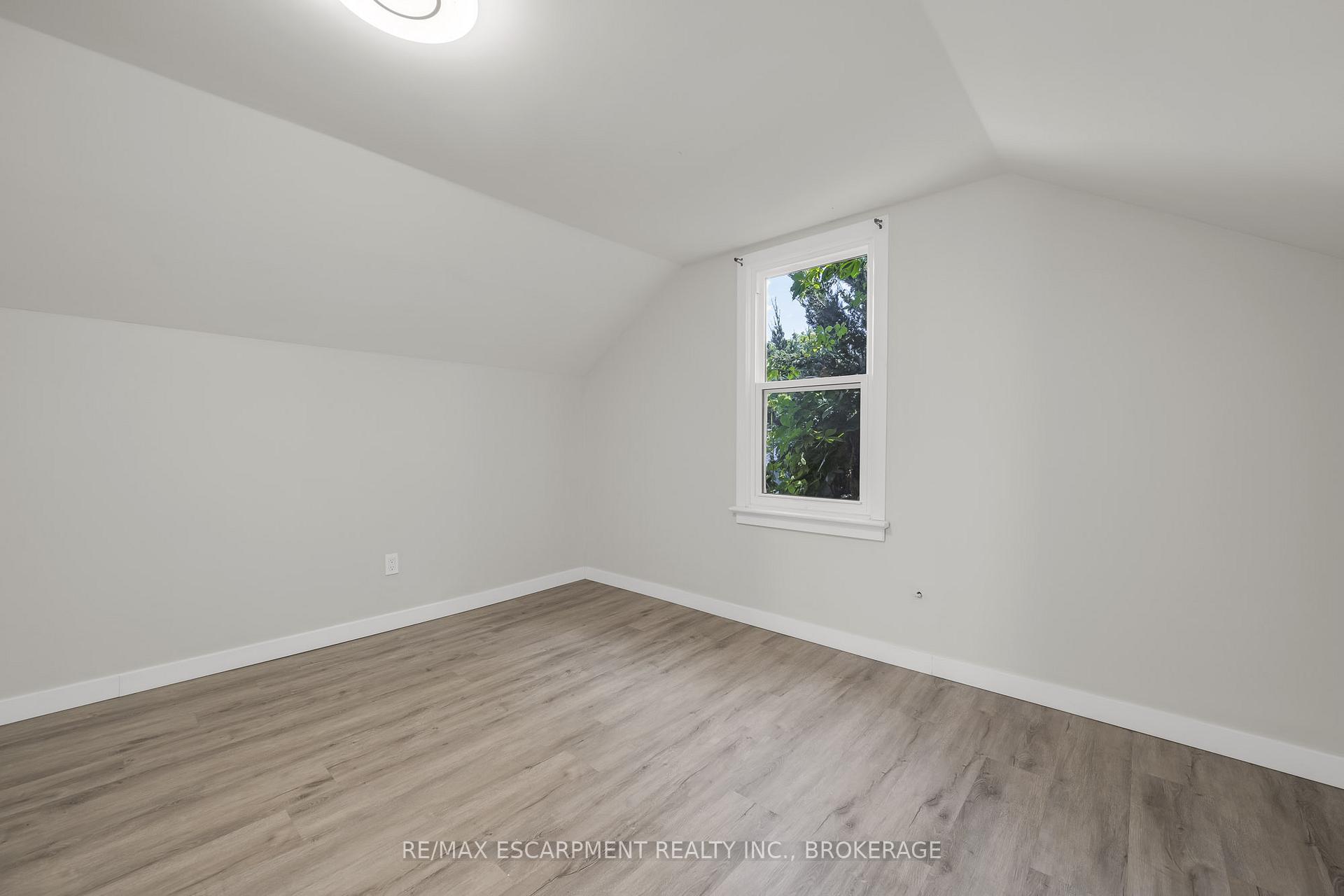 Photo 22 of 46 Commercial Street, Welland, Lincoln/Crowland — HOMEH