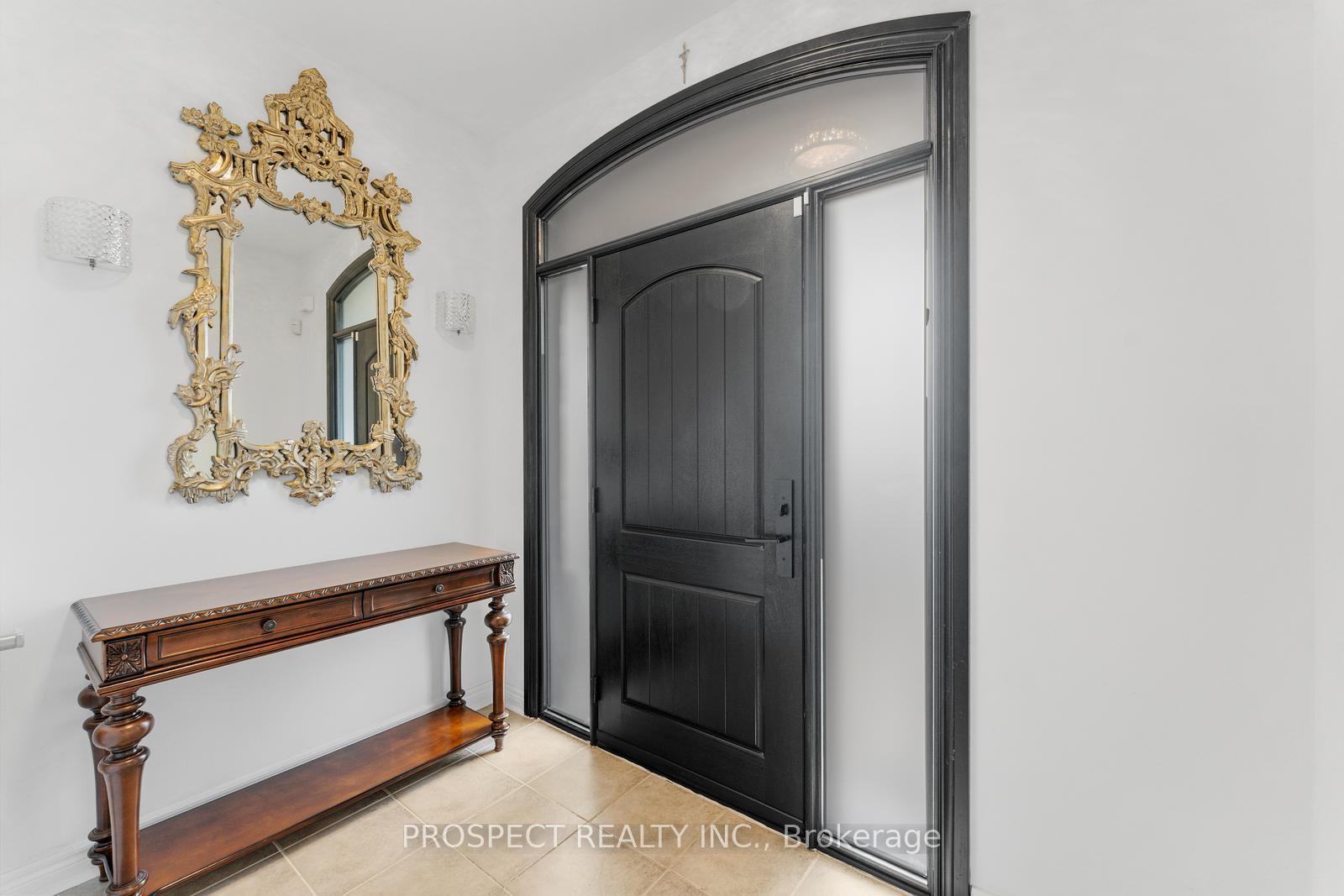 Photo 7 of 22 Worthview Drive, Vaughan, West Woodbridge — HOMEH