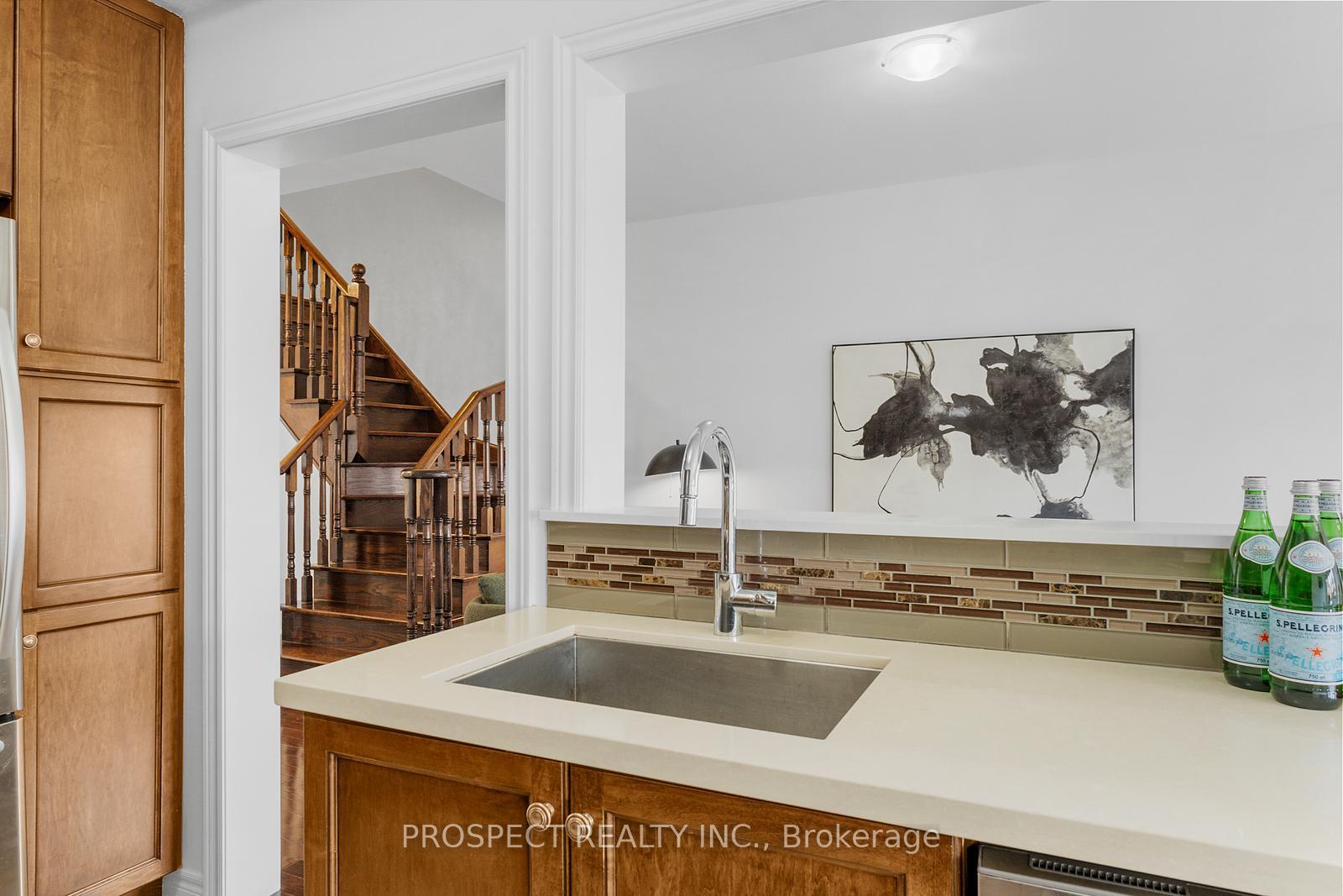 Photo 17 of 22 Worthview Drive, Vaughan, West Woodbridge — HOMEH