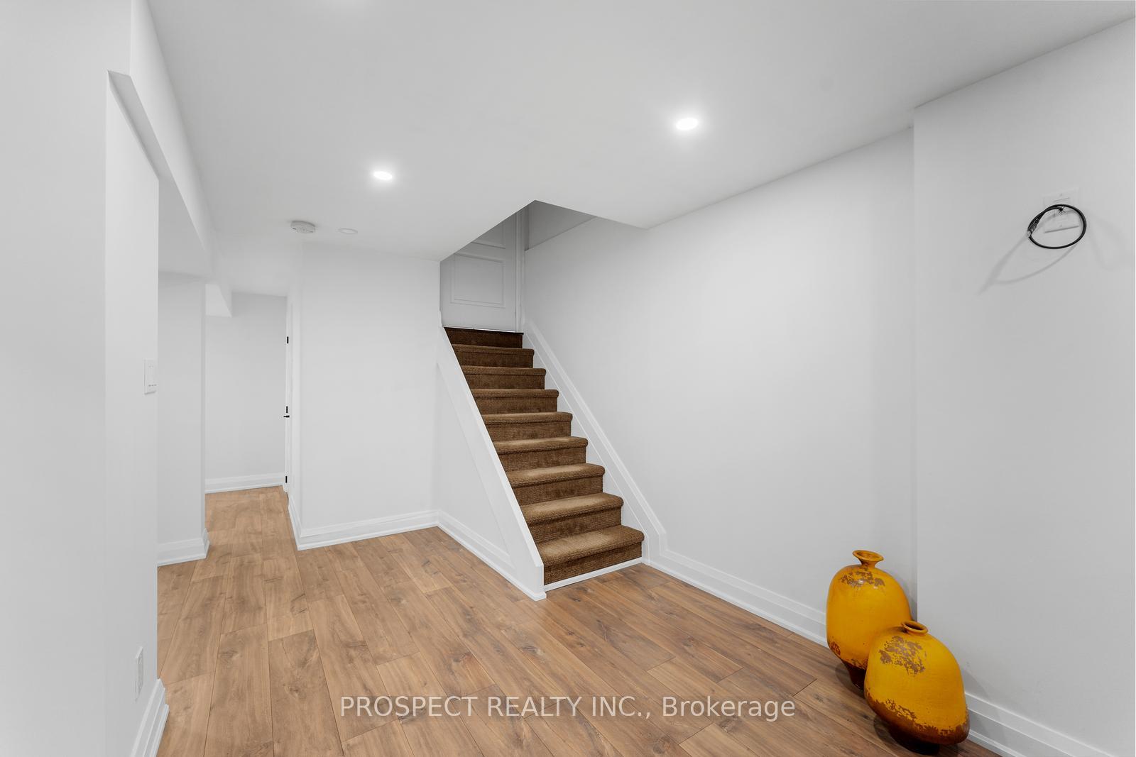 Photo 33 of 22 Worthview Drive, Vaughan, West Woodbridge — HOMEH