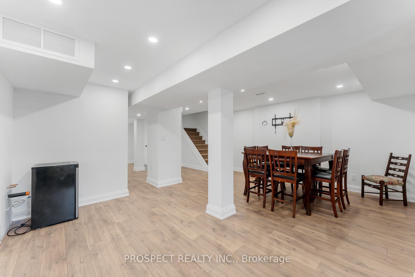 Photo 36 of 22 Worthview Drive, Vaughan, West Woodbridge — HOMEH