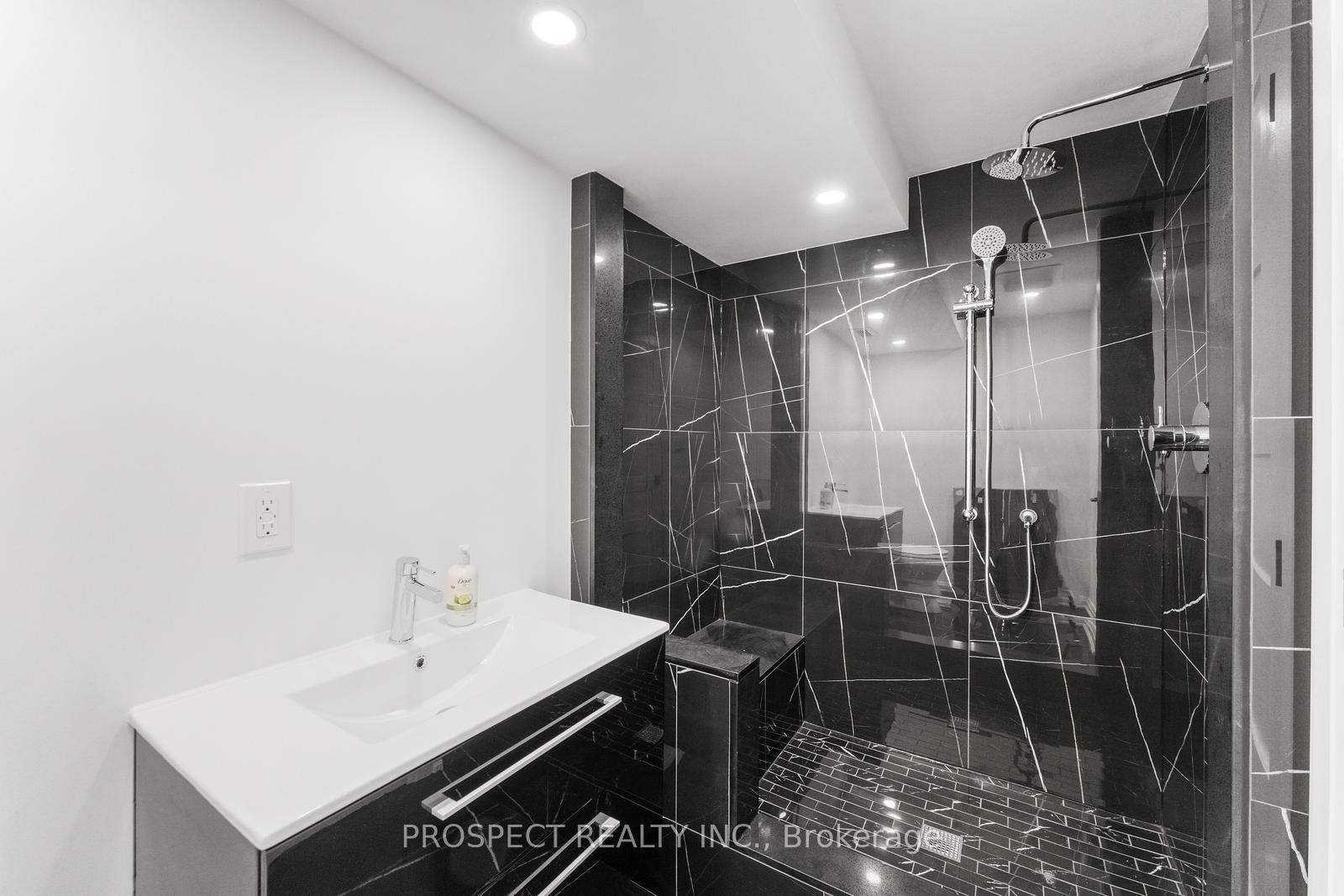 Photo 37 of 22 Worthview Drive, Vaughan, West Woodbridge — HOMEH