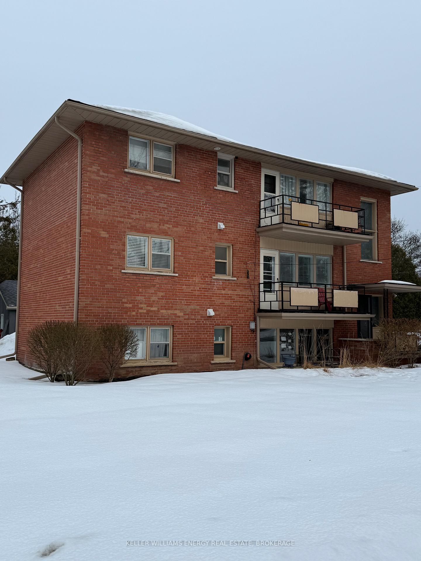 Photo 1 of Unit 2, 607 Centre Street S, Whitby, Downtown Whitby — HOMEH