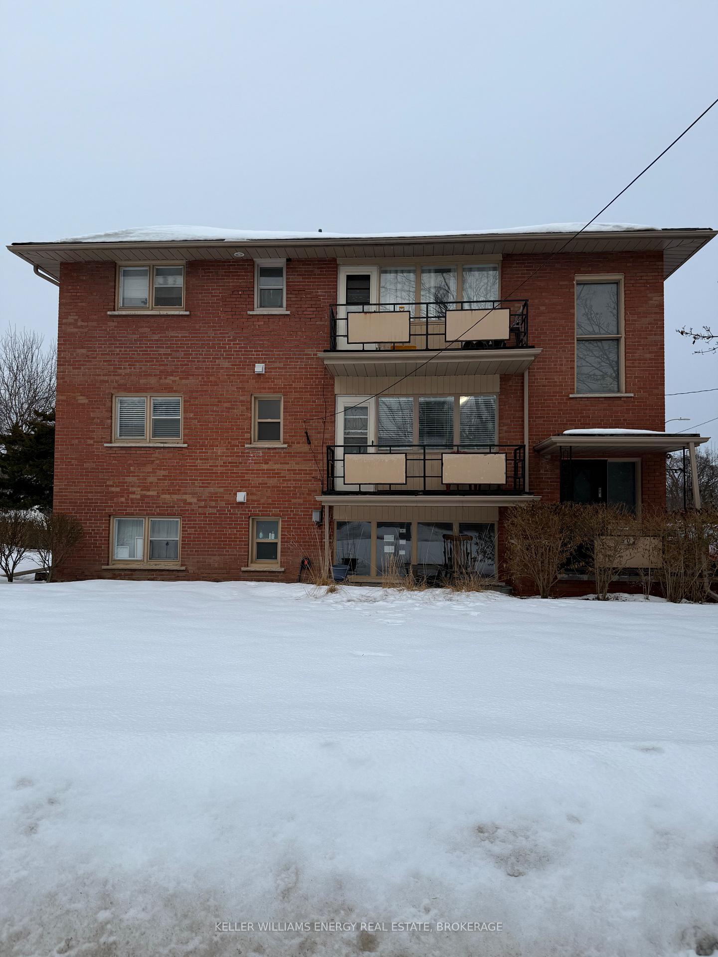 Photo 2 of Unit 2, 607 Centre Street S, Whitby, Downtown Whitby — HOMEH