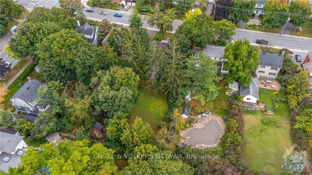 Photo 14 of 241 Pleasant Park Road, Ottawa, Faircrest Heights — HOMEH