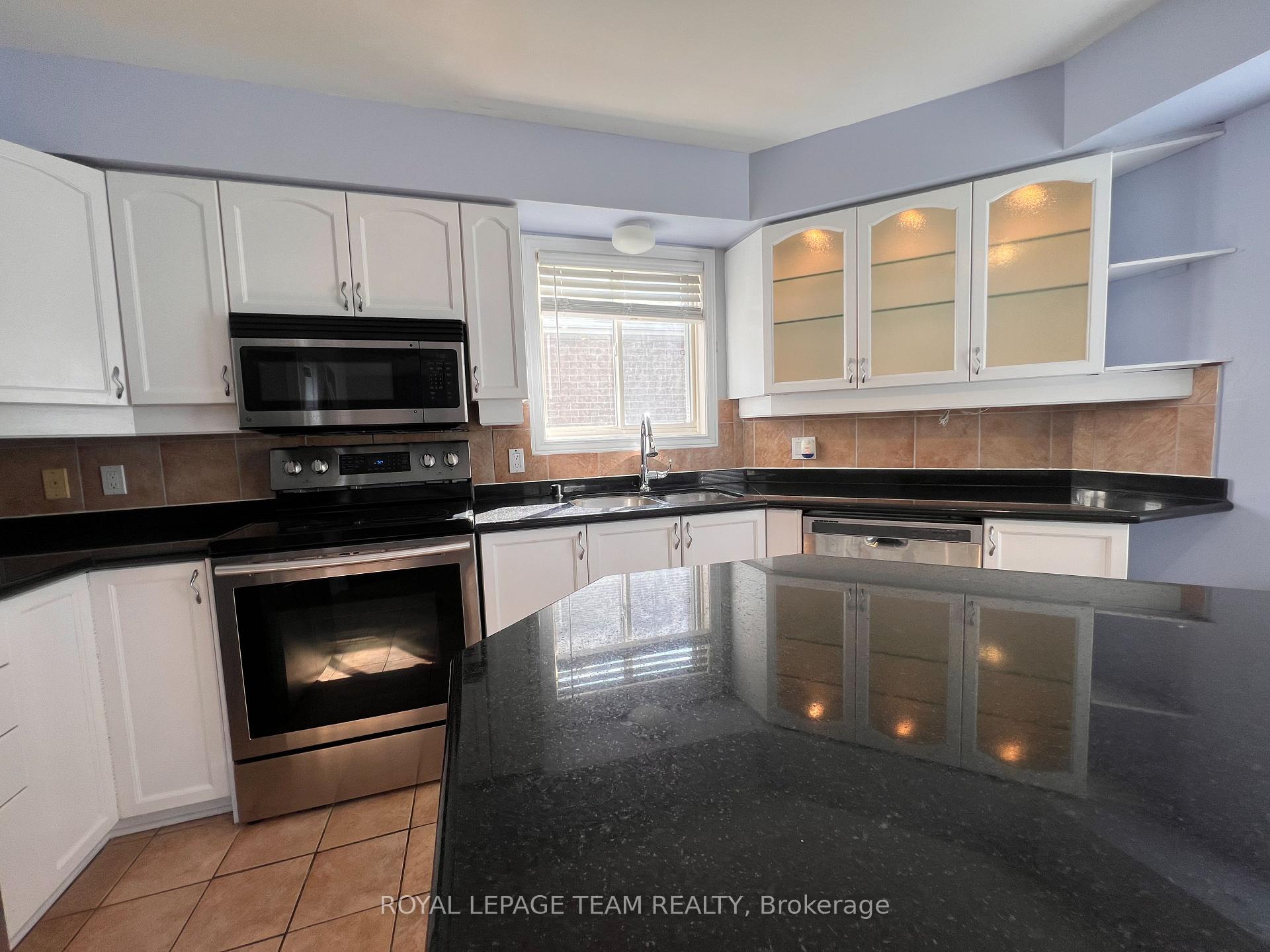 Photo 23 of 4426 Shoreline Drive, Ottawa, Riverside South/Gloucester Glen — HOMEH
