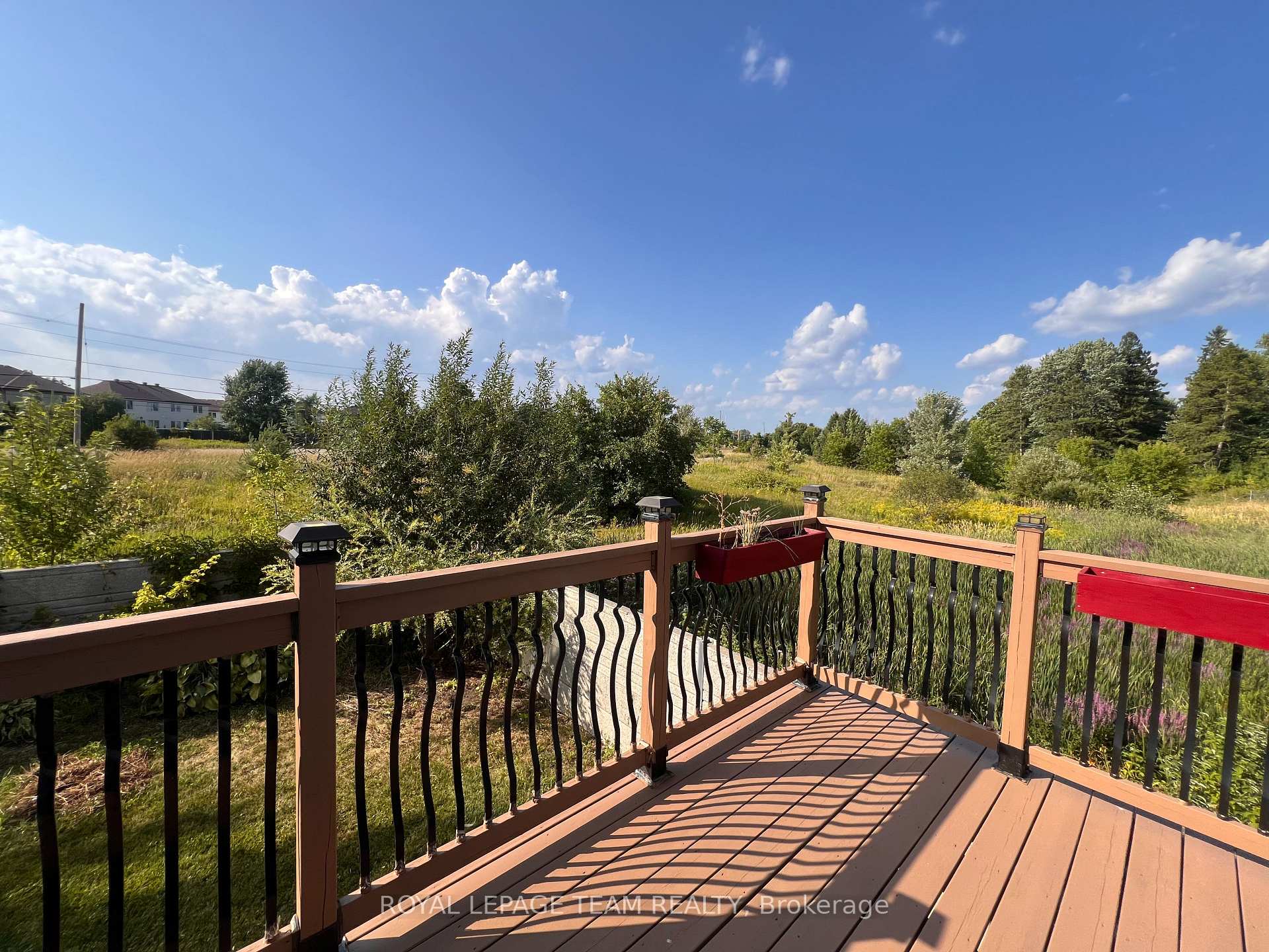 Photo 5 of 4426 Shoreline Drive, Ottawa, Riverside South/Gloucester Glen — HOMEH