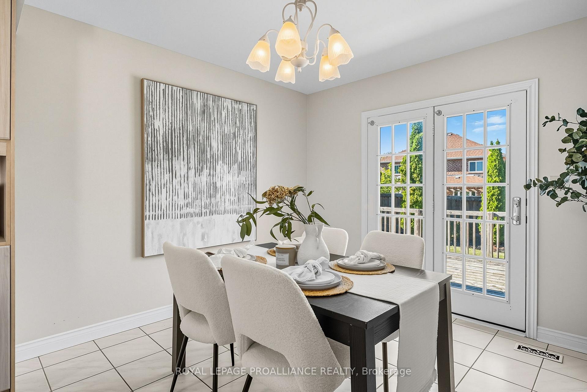 Photo 16 of 20 Patrick Drive, Whitby, Pringle Creek — HOMEH