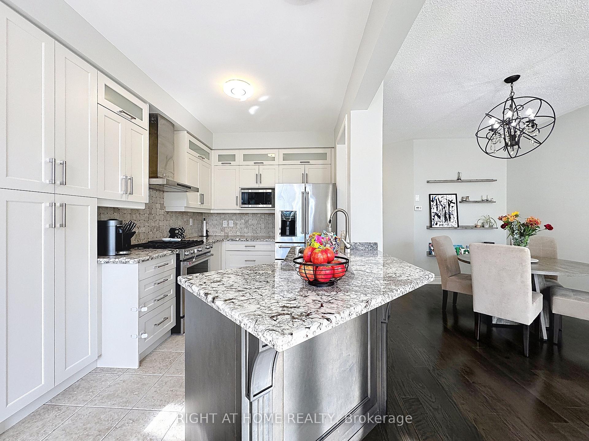 Photo 5 of 77 Gauguin Avenue, Vaughan, Patterson — HOMEH