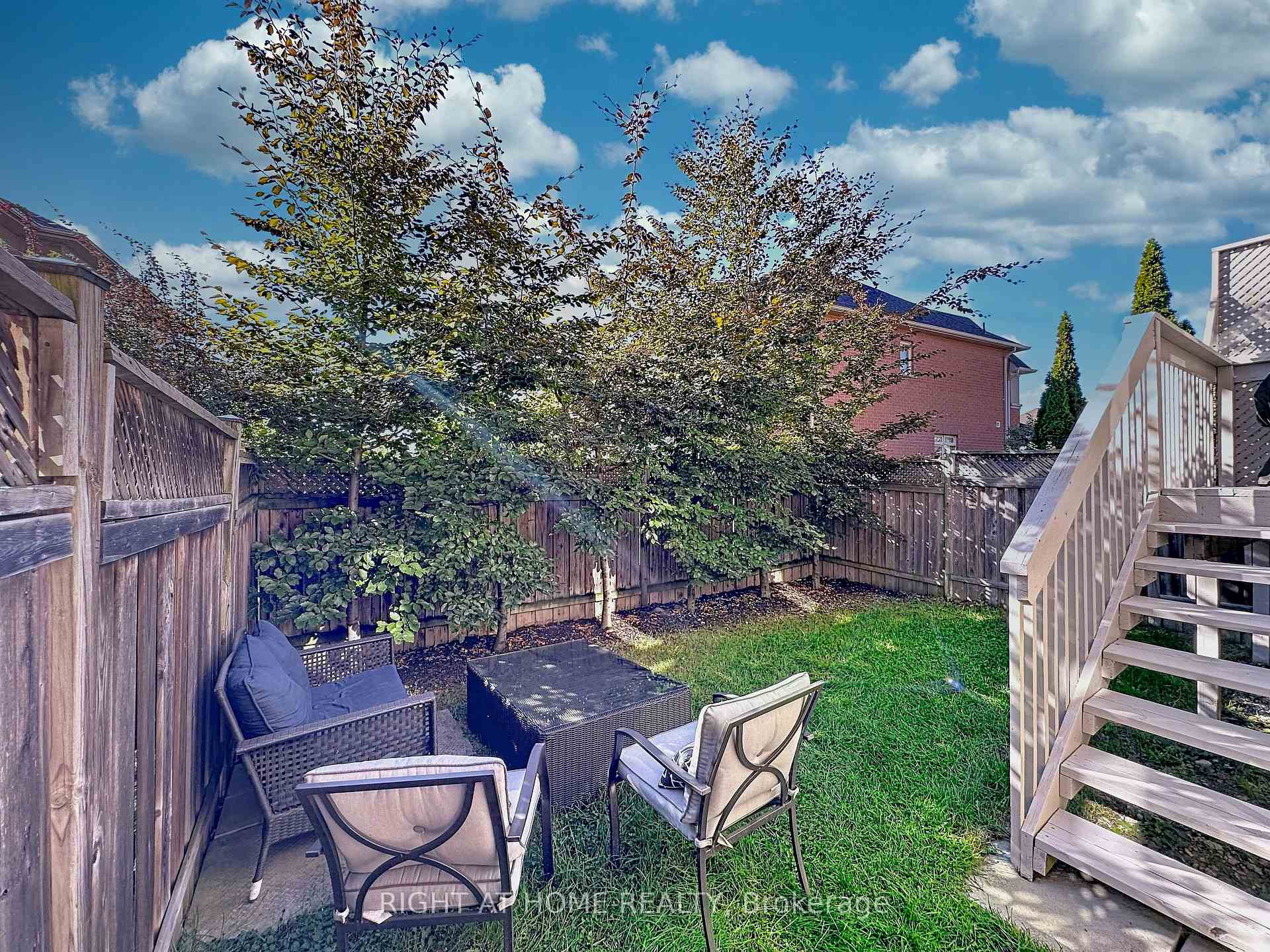 Photo 17 of 77 Gauguin Avenue, Vaughan, Patterson — HOMEH
