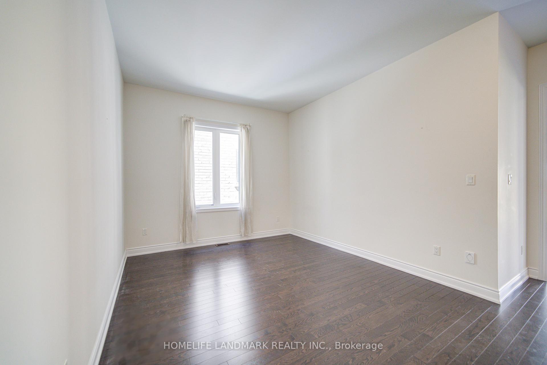 Photo 12 of 33 Cannes Avenue, Vaughan, Vellore Village — HOMEH